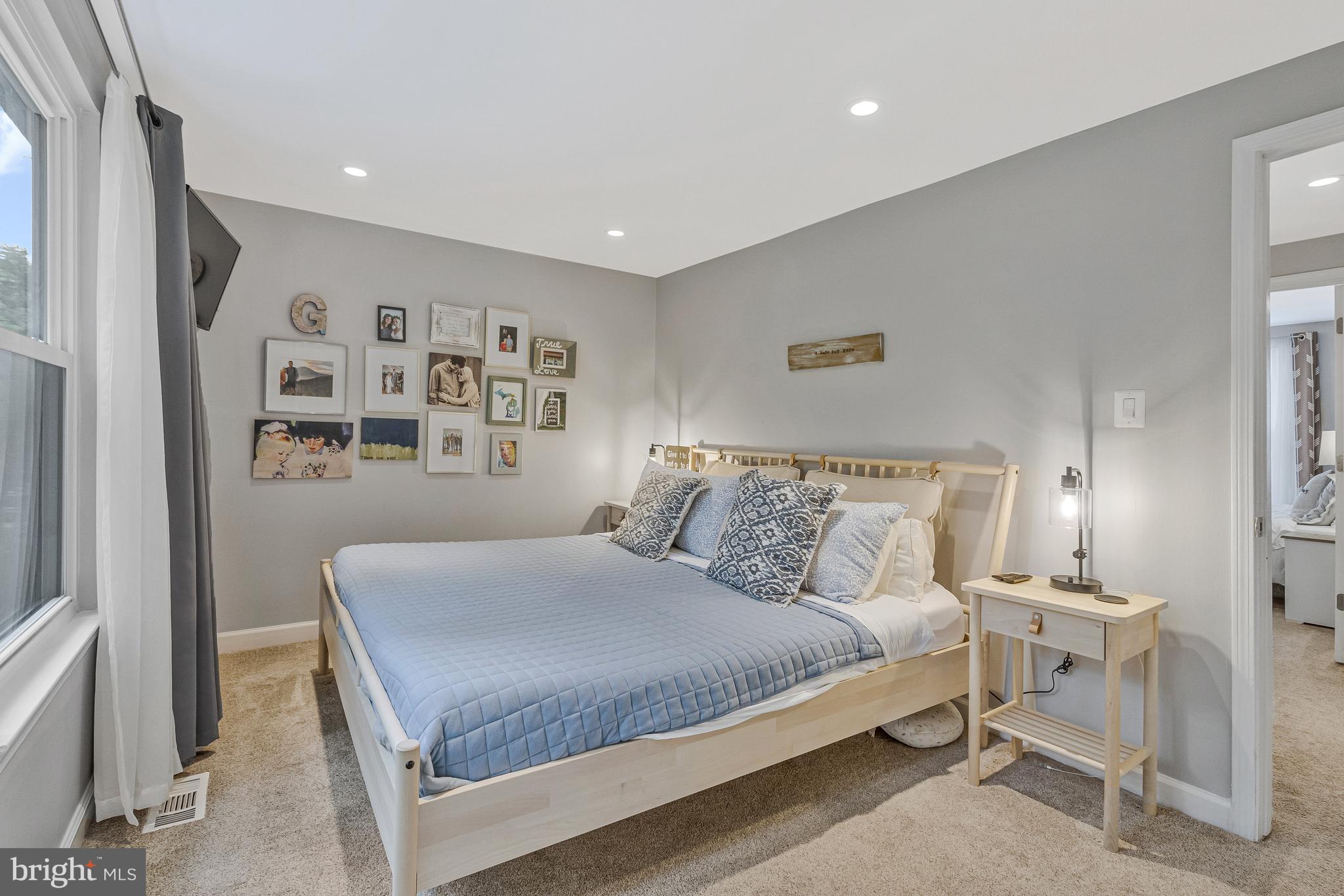 BARTON HILL - Residential