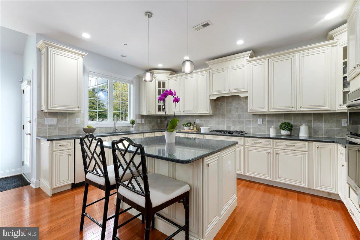 LISETER - Residential