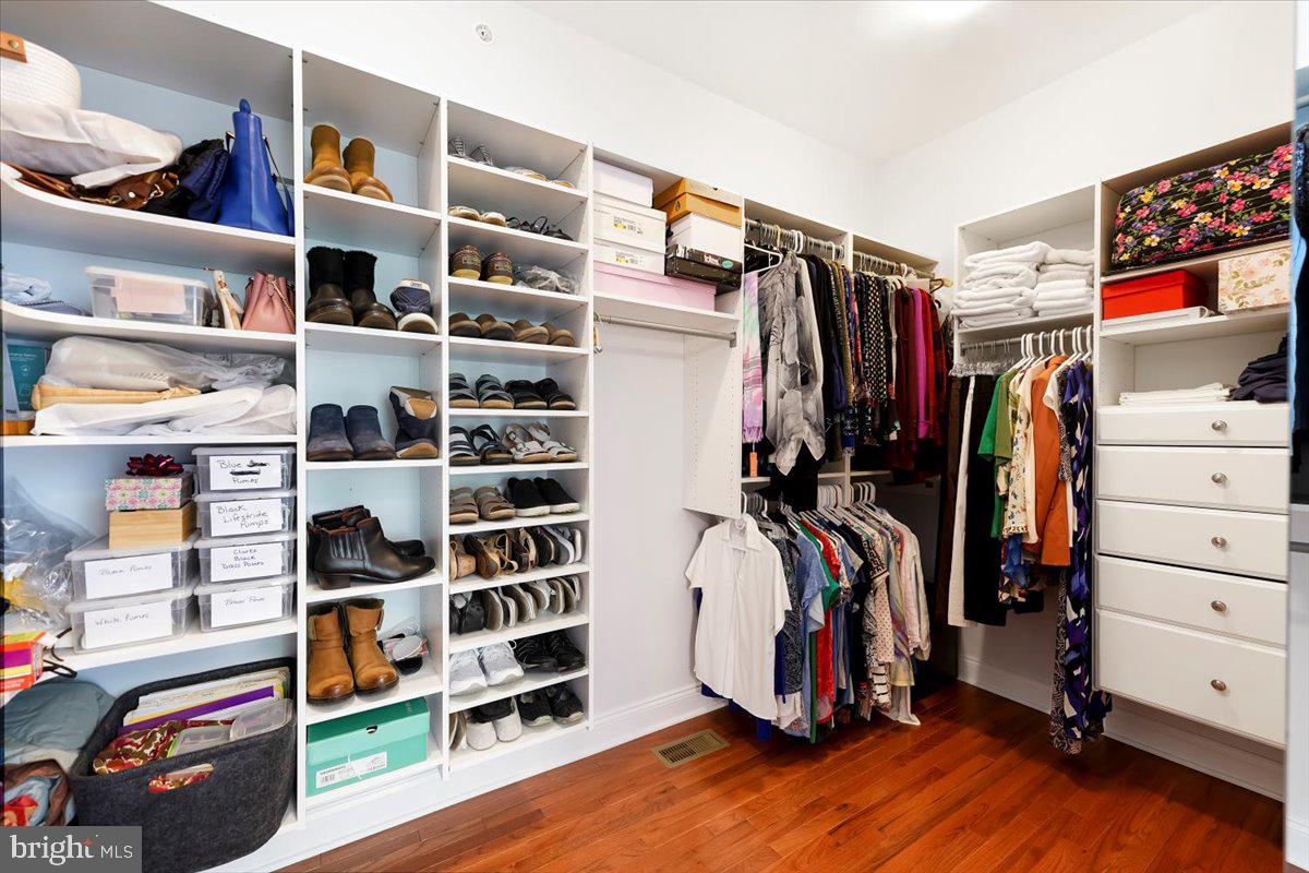 LISETER - Residential