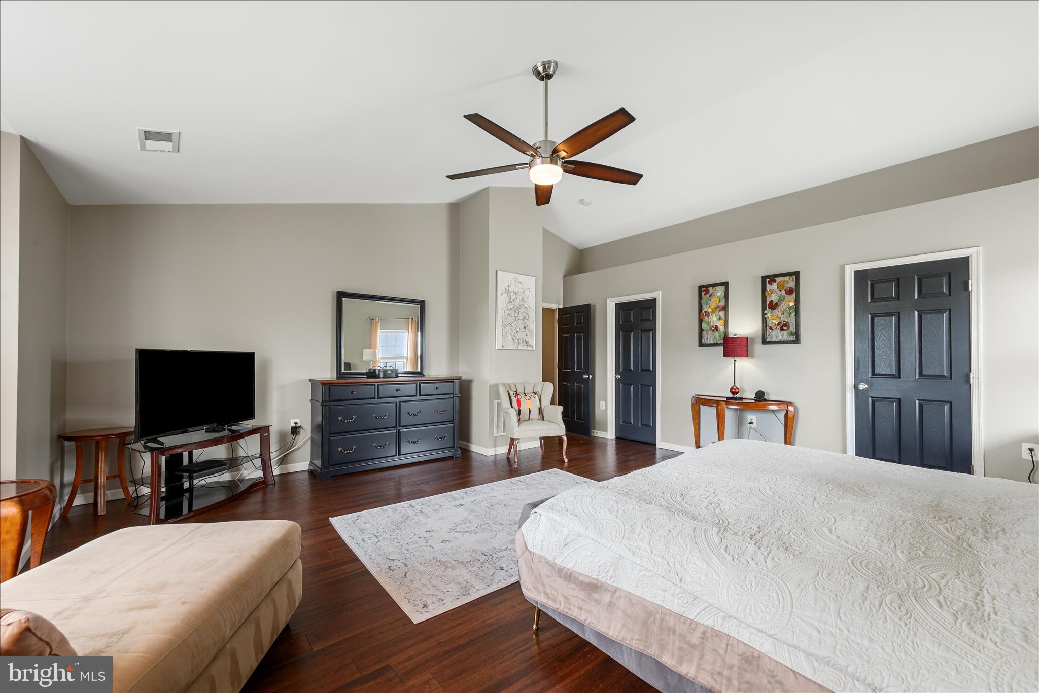 RED BUD RUN - Residential