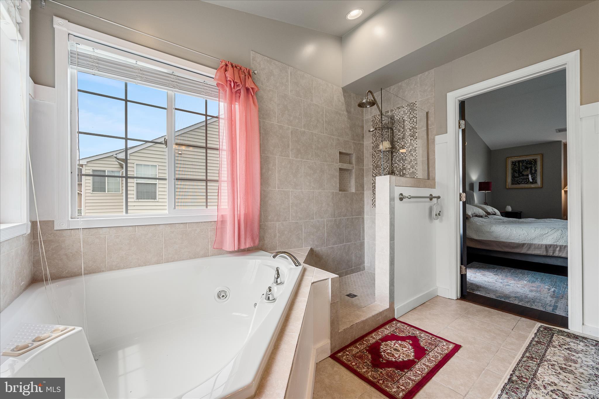 RED BUD RUN - Residential