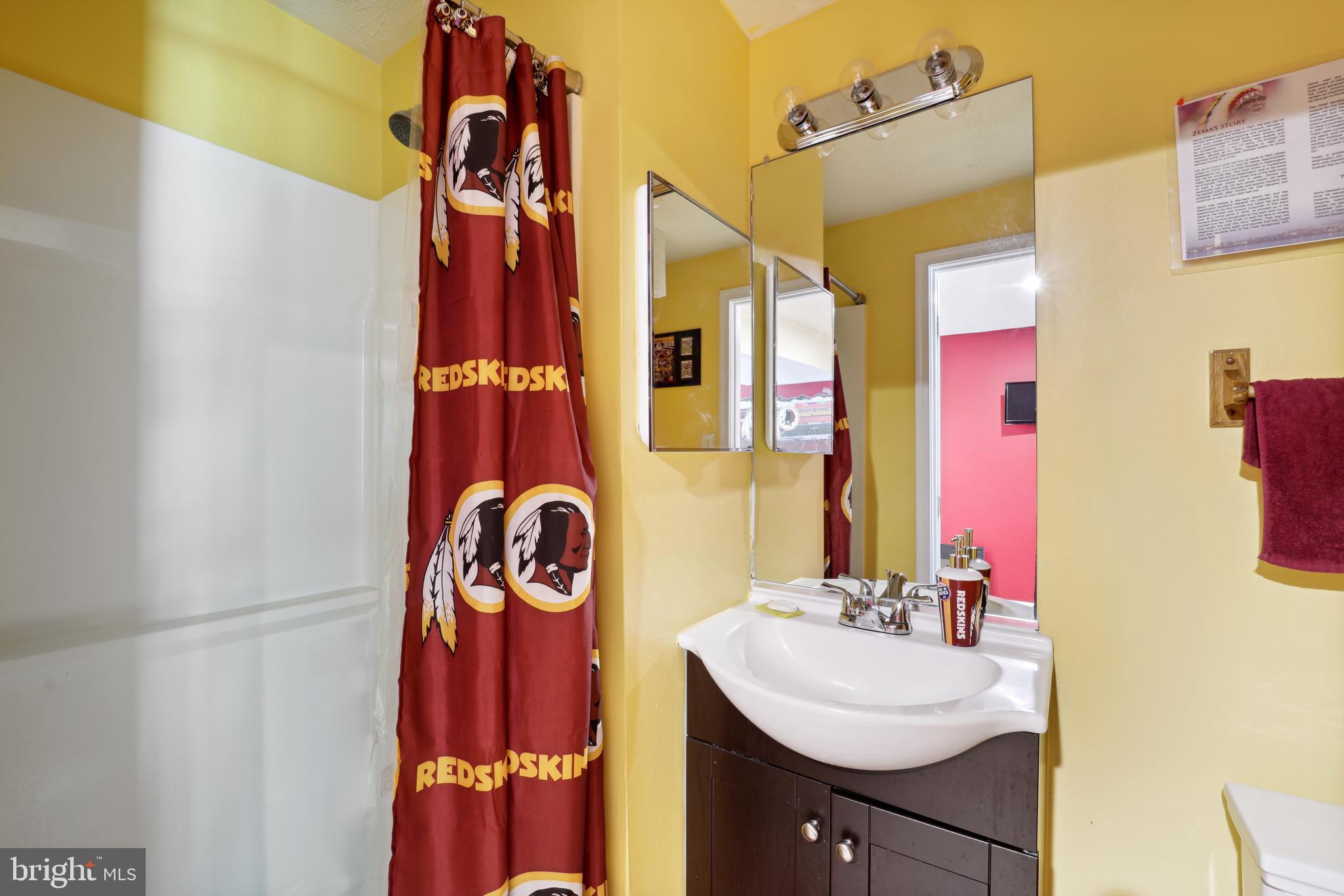 FOX RUN ESTATES - Residential