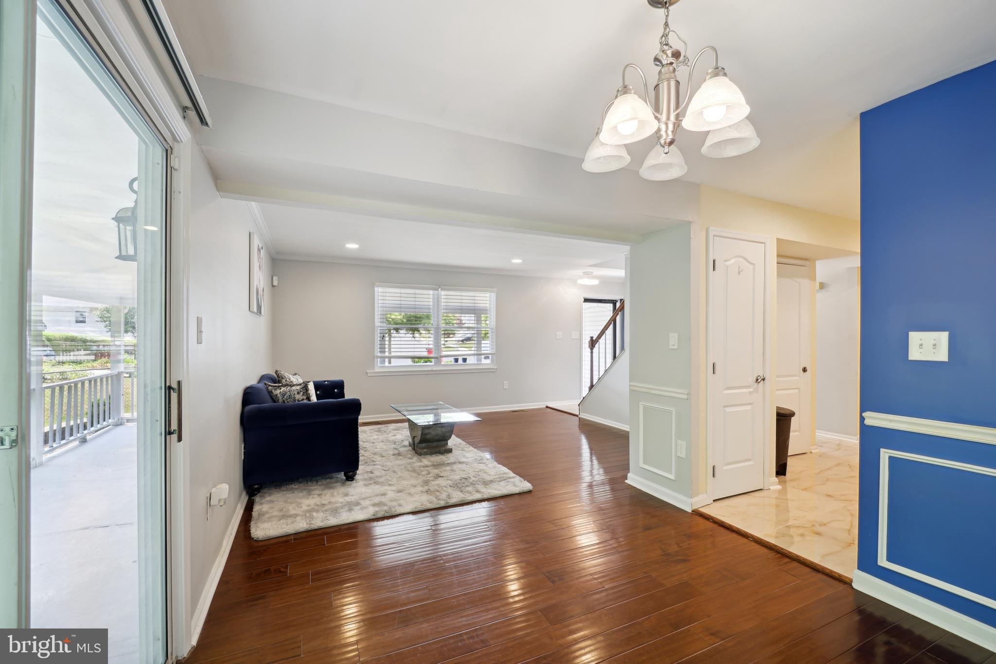 FOX RUN ESTATES - Residential