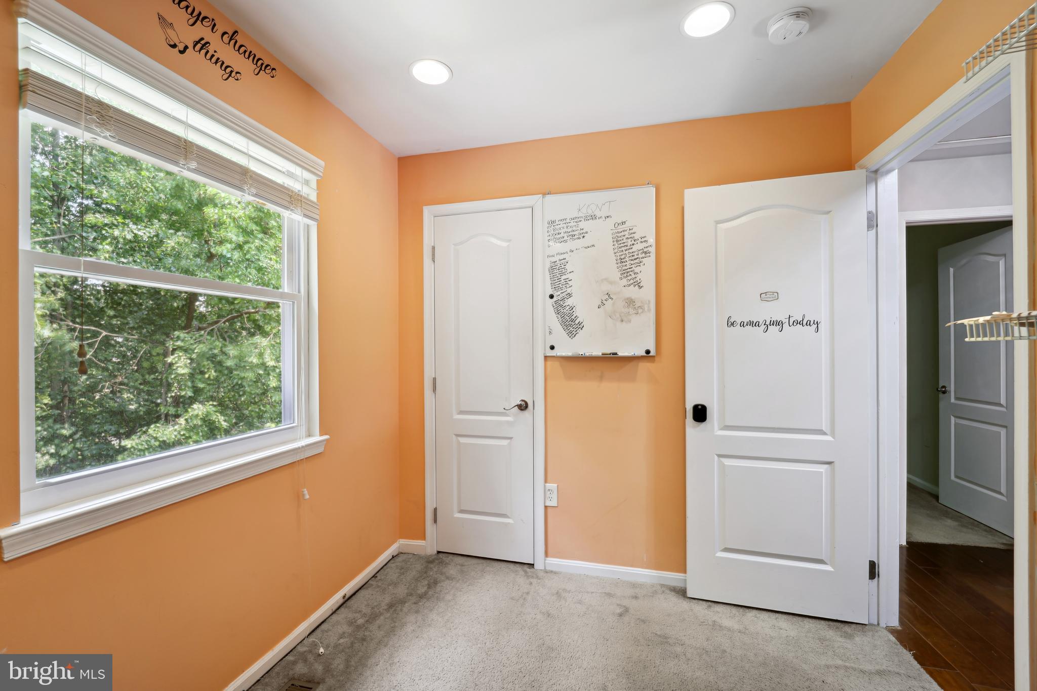 FOX RUN ESTATES - Residential