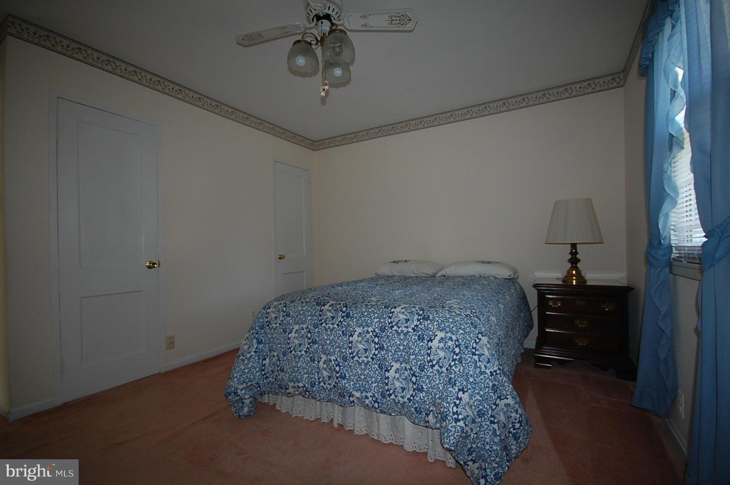 BURGUNDY VILLAGE - Residential