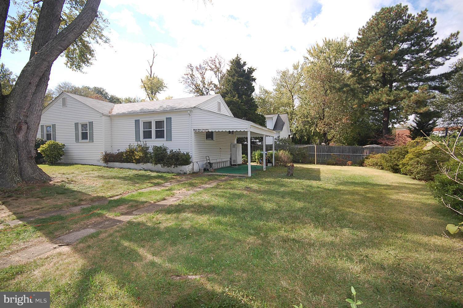 BURGUNDY VILLAGE - Residential