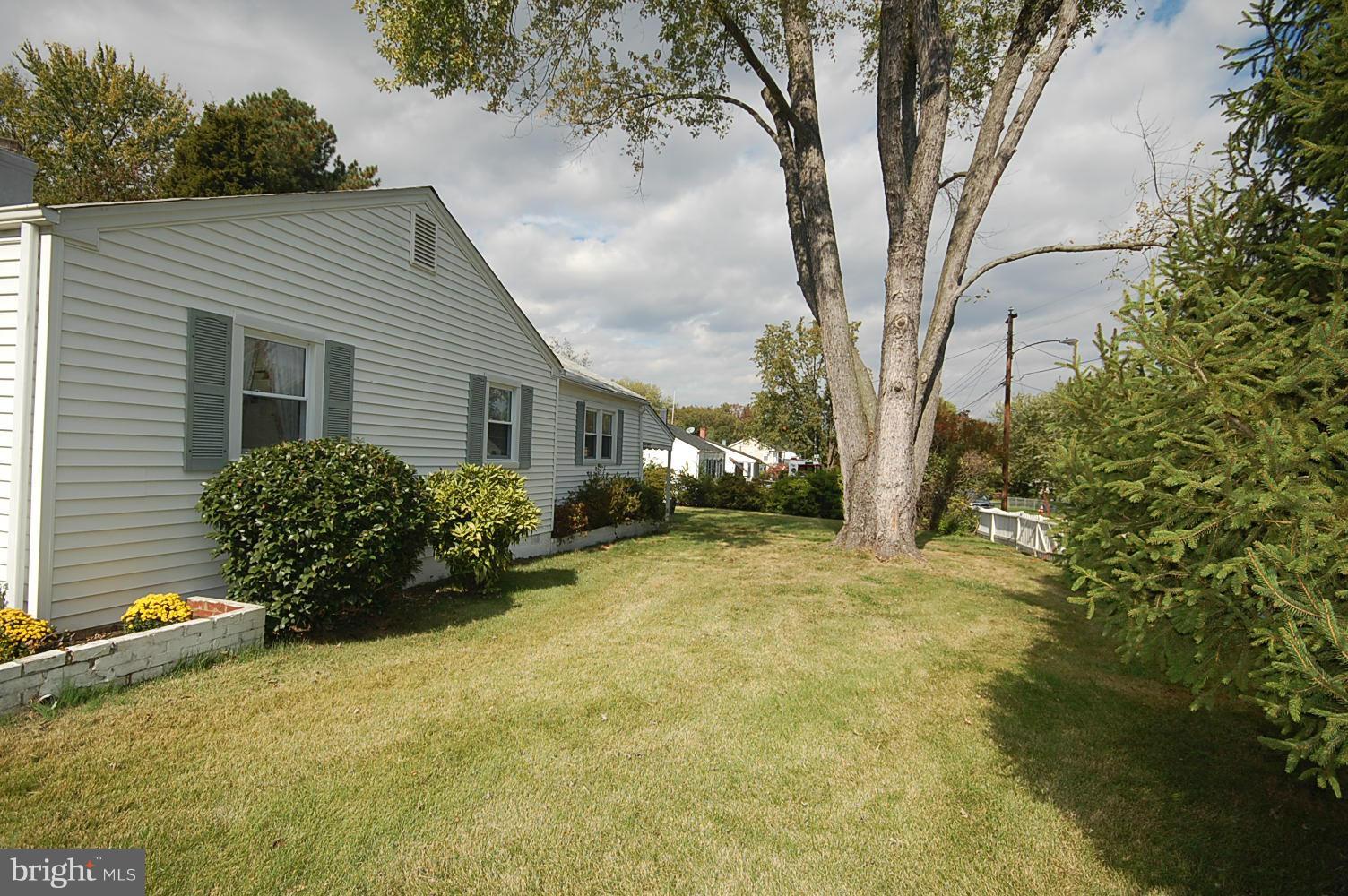 BURGUNDY VILLAGE - Residential