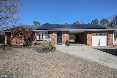 10 LAKEVILLA DRIVE VOORHEES NJ 08043