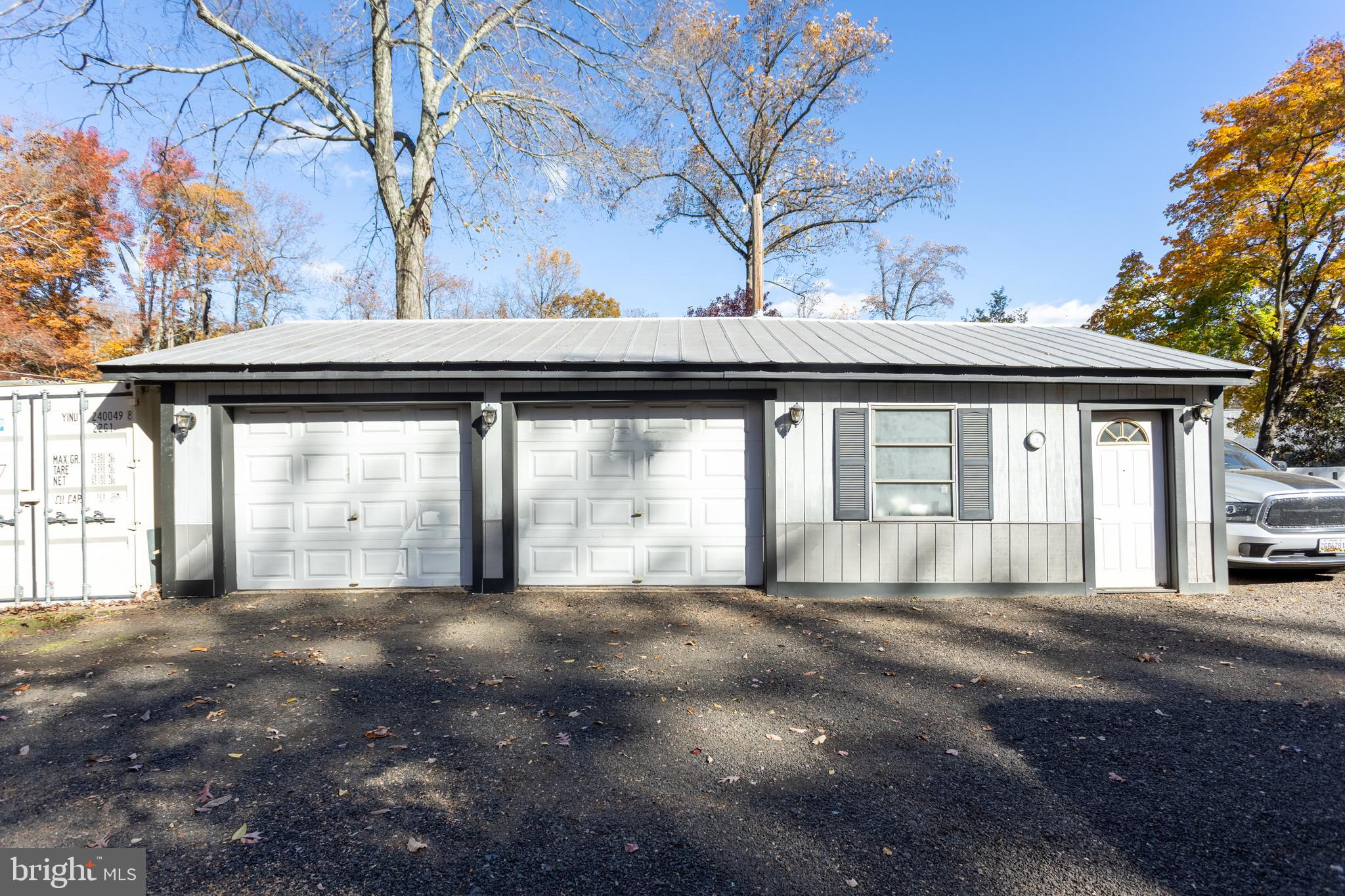 3715 ABINGDON BEACH ROAD