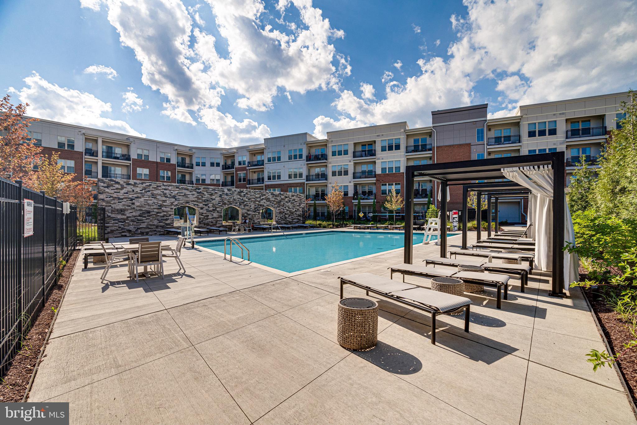 BOULEVARD VI TOWNS - Residential