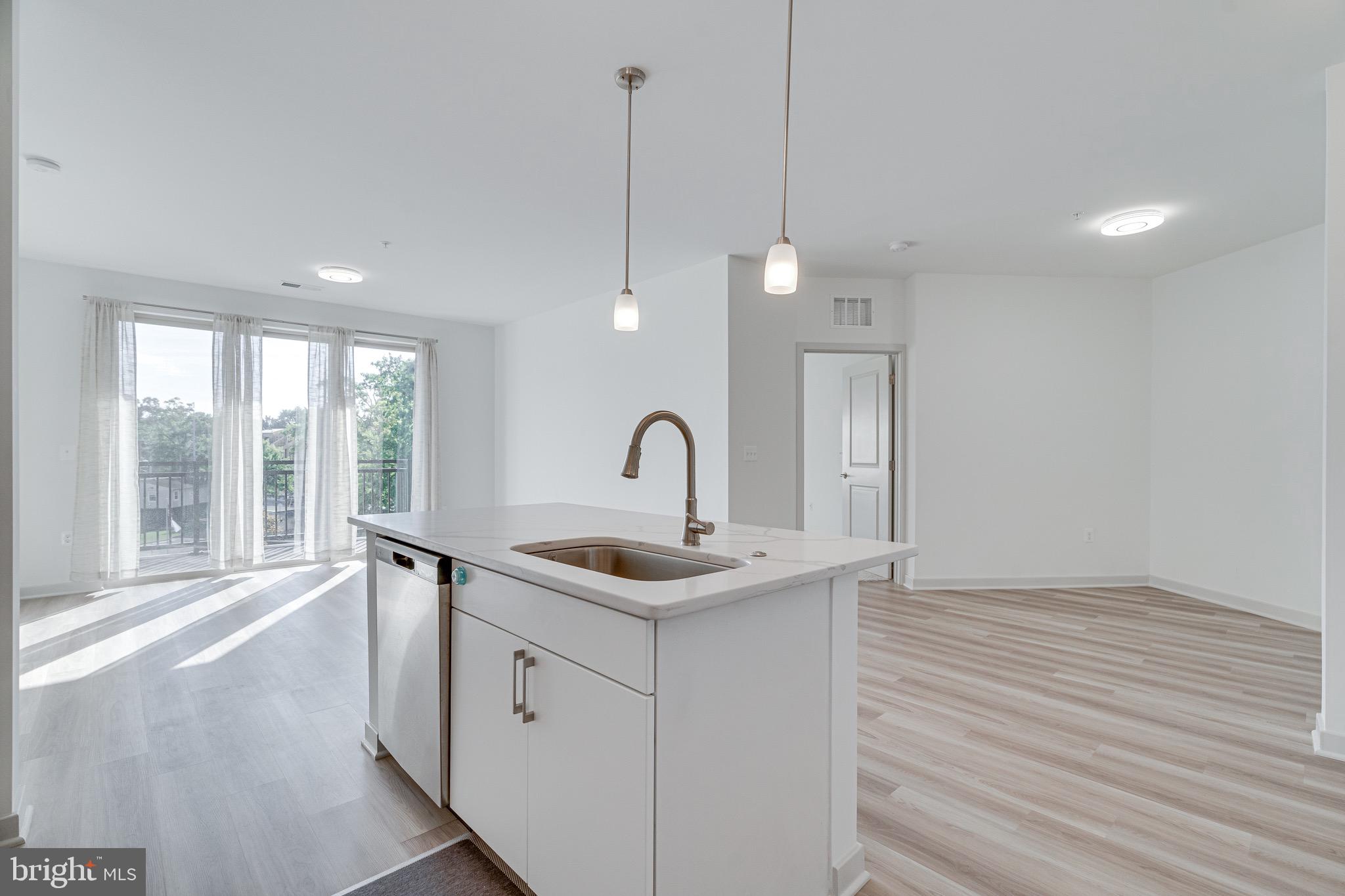 BOULEVARD VI TOWNS - Residential