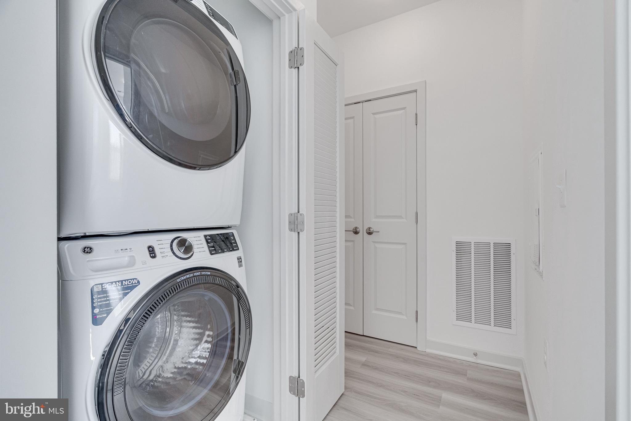 BOULEVARD VI TOWNS - Residential