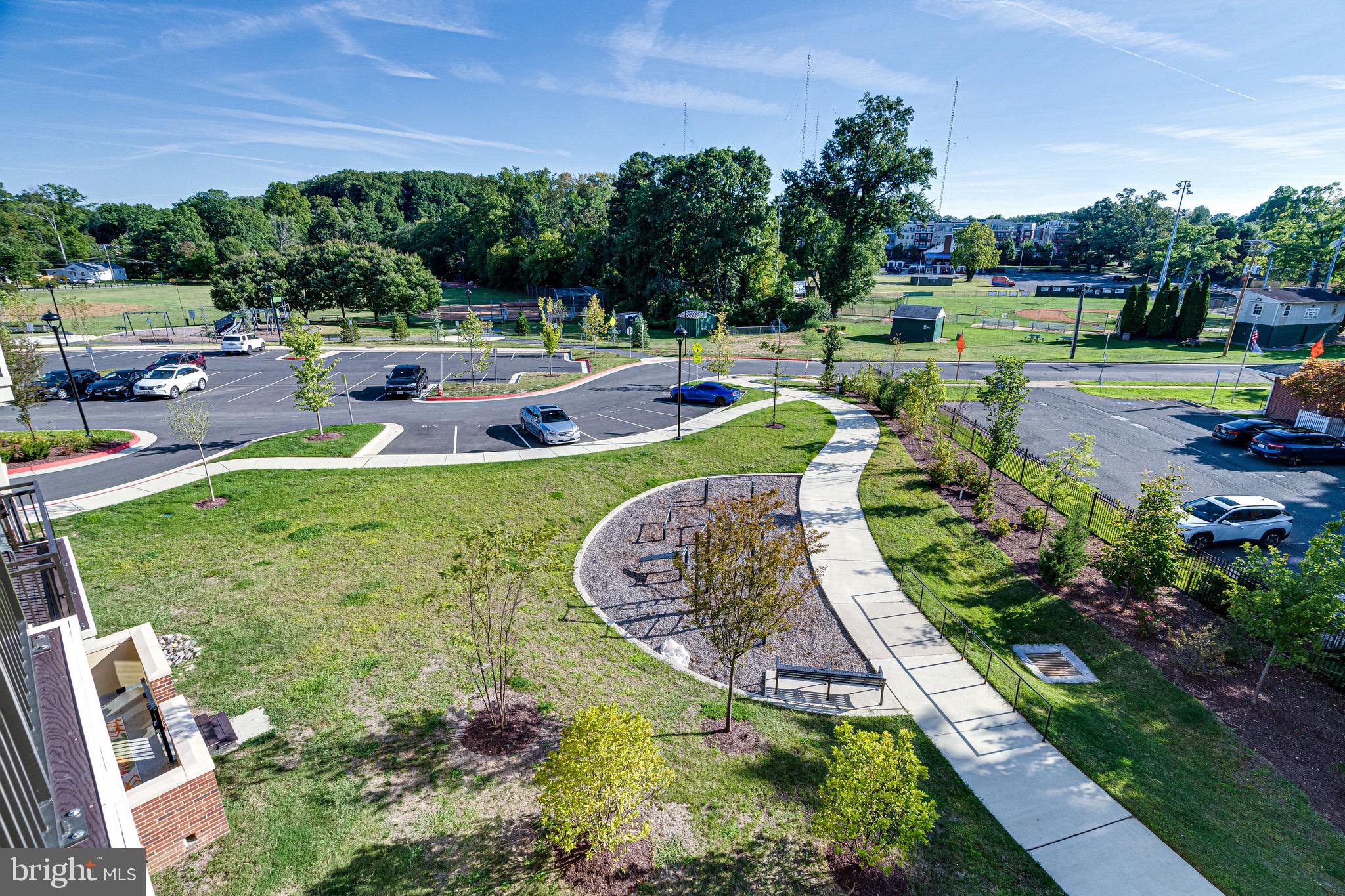 BOULEVARD VI TOWNS - Residential