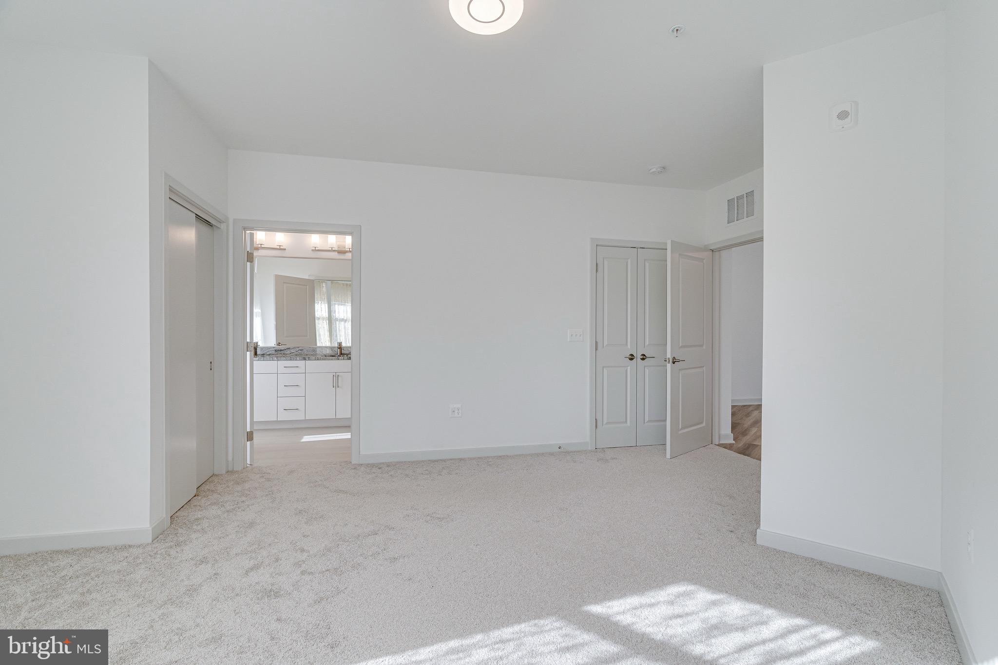 BOULEVARD VI TOWNS - Residential