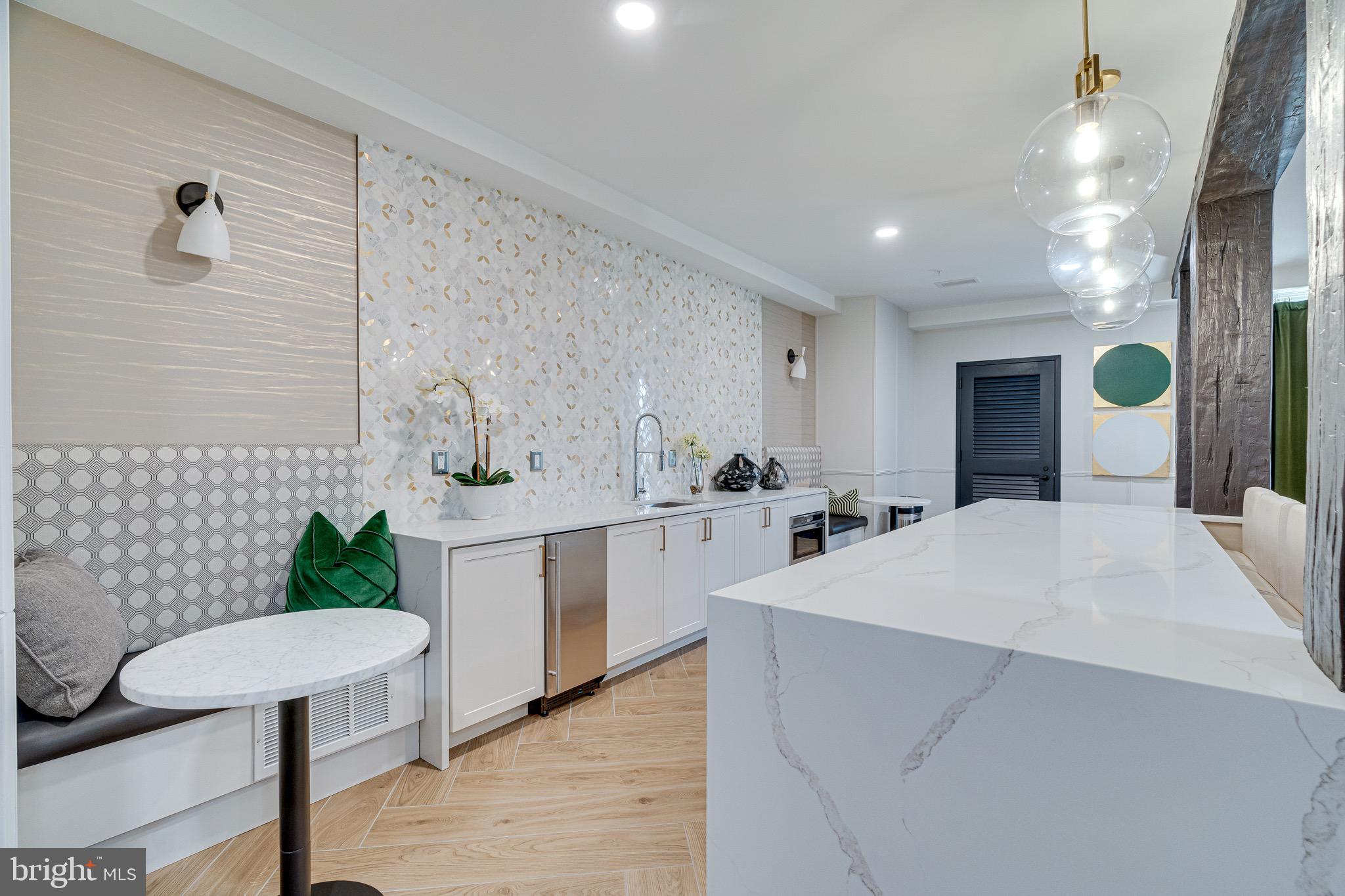 BOULEVARD VI TOWNS - Residential