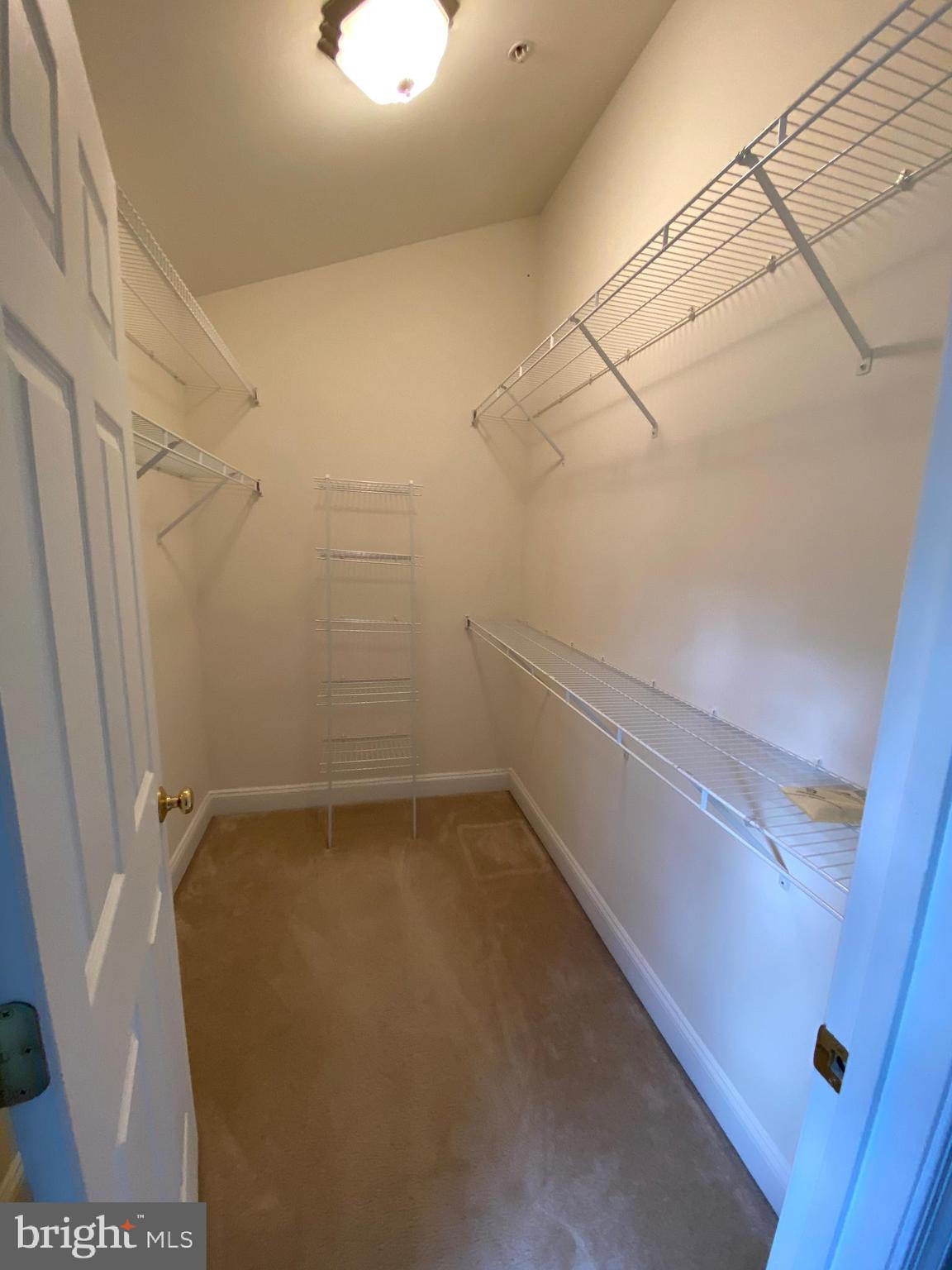 FAIRVIEW ESTATES - Residential