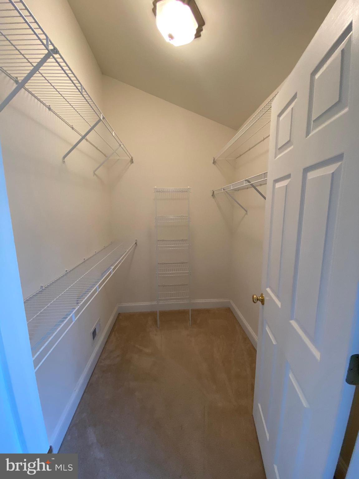 FAIRVIEW ESTATES - Residential