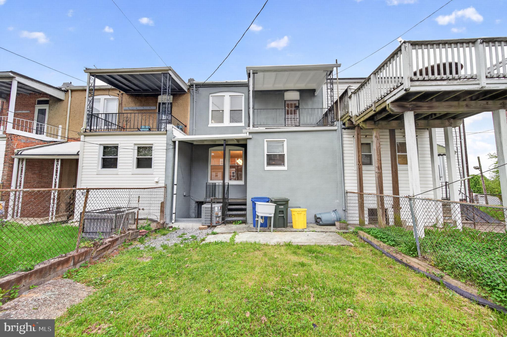 MONDAWMIN - Residential