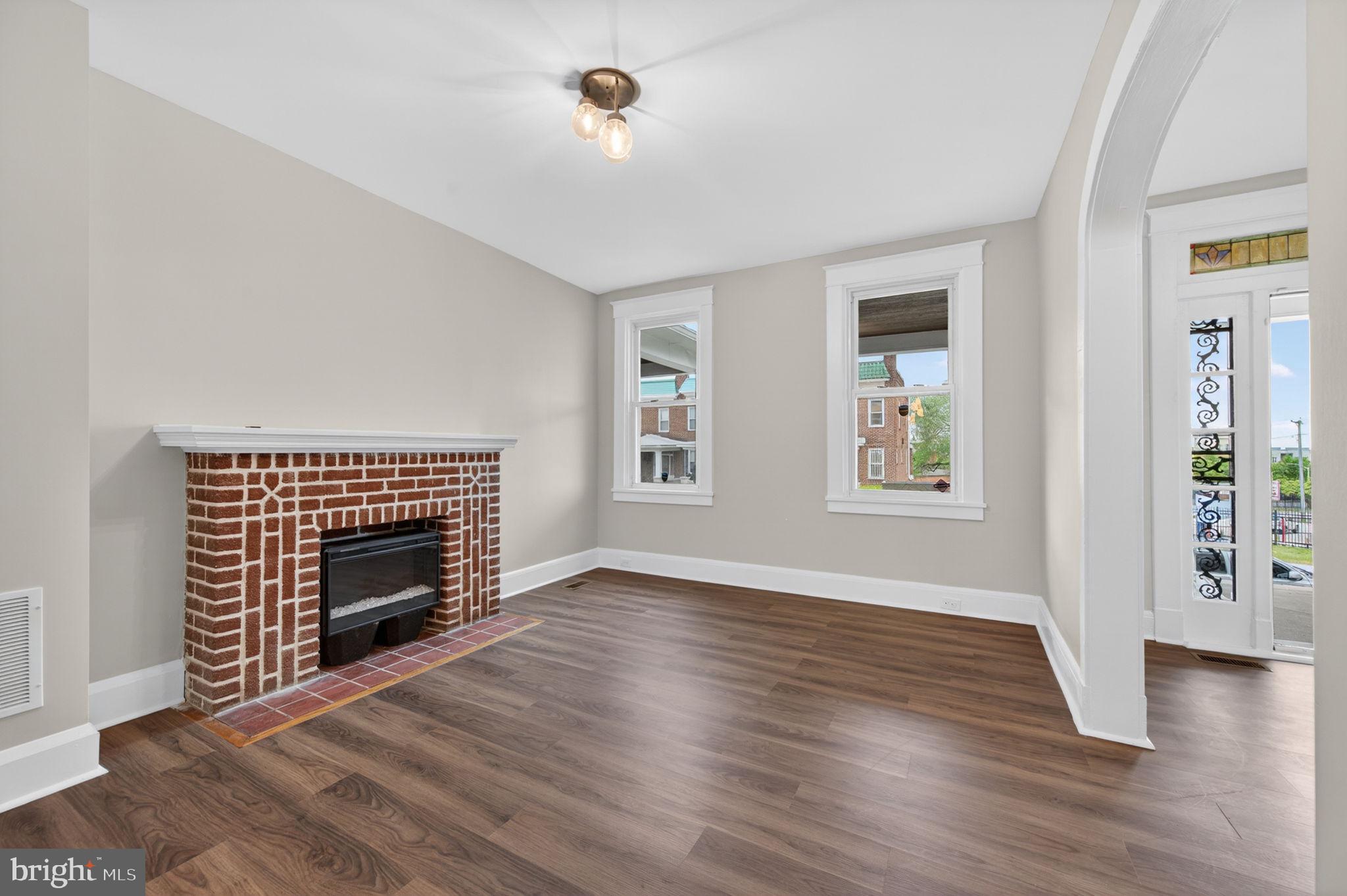 MONDAWMIN - Residential
