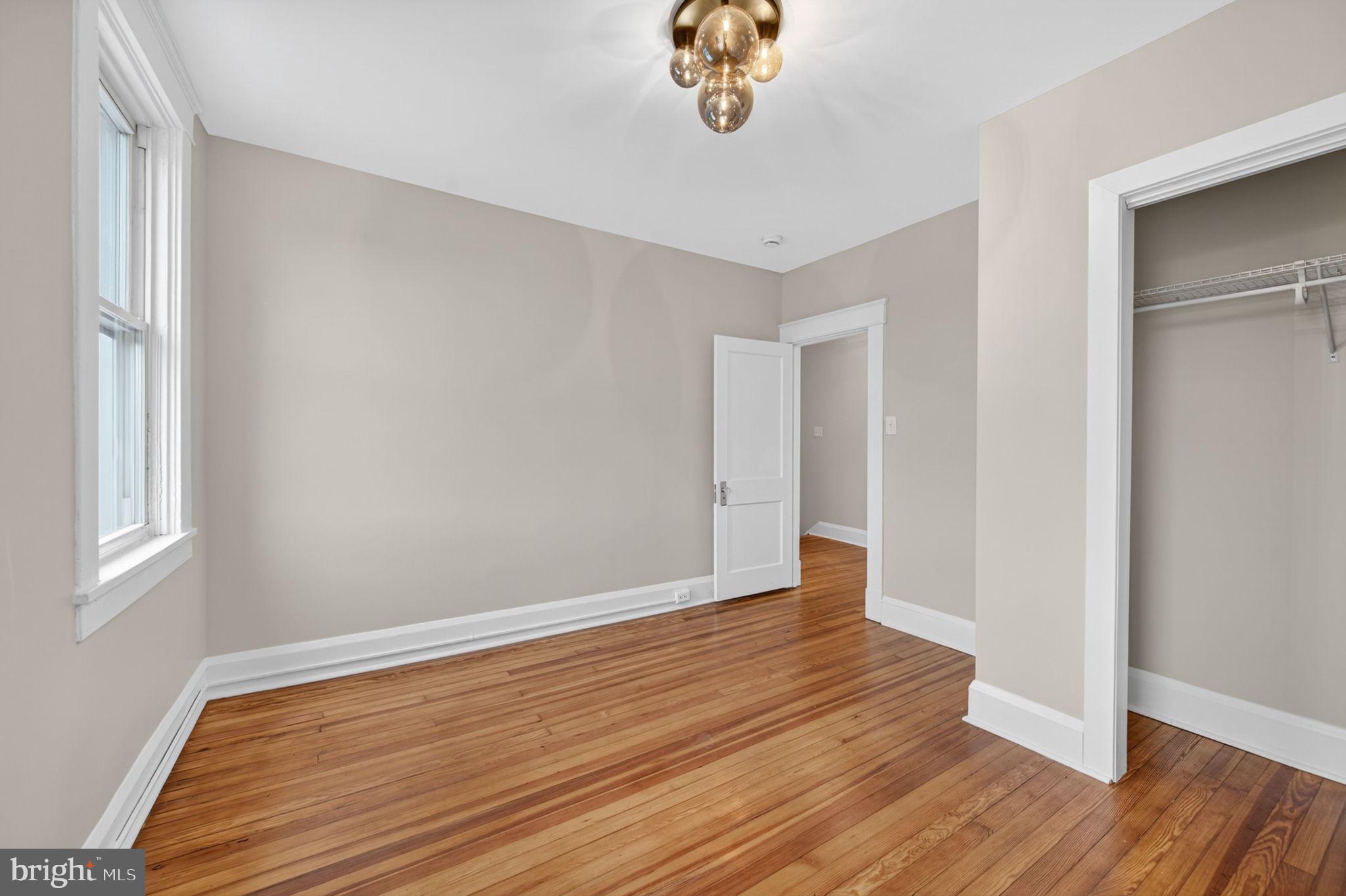 MONDAWMIN - Residential