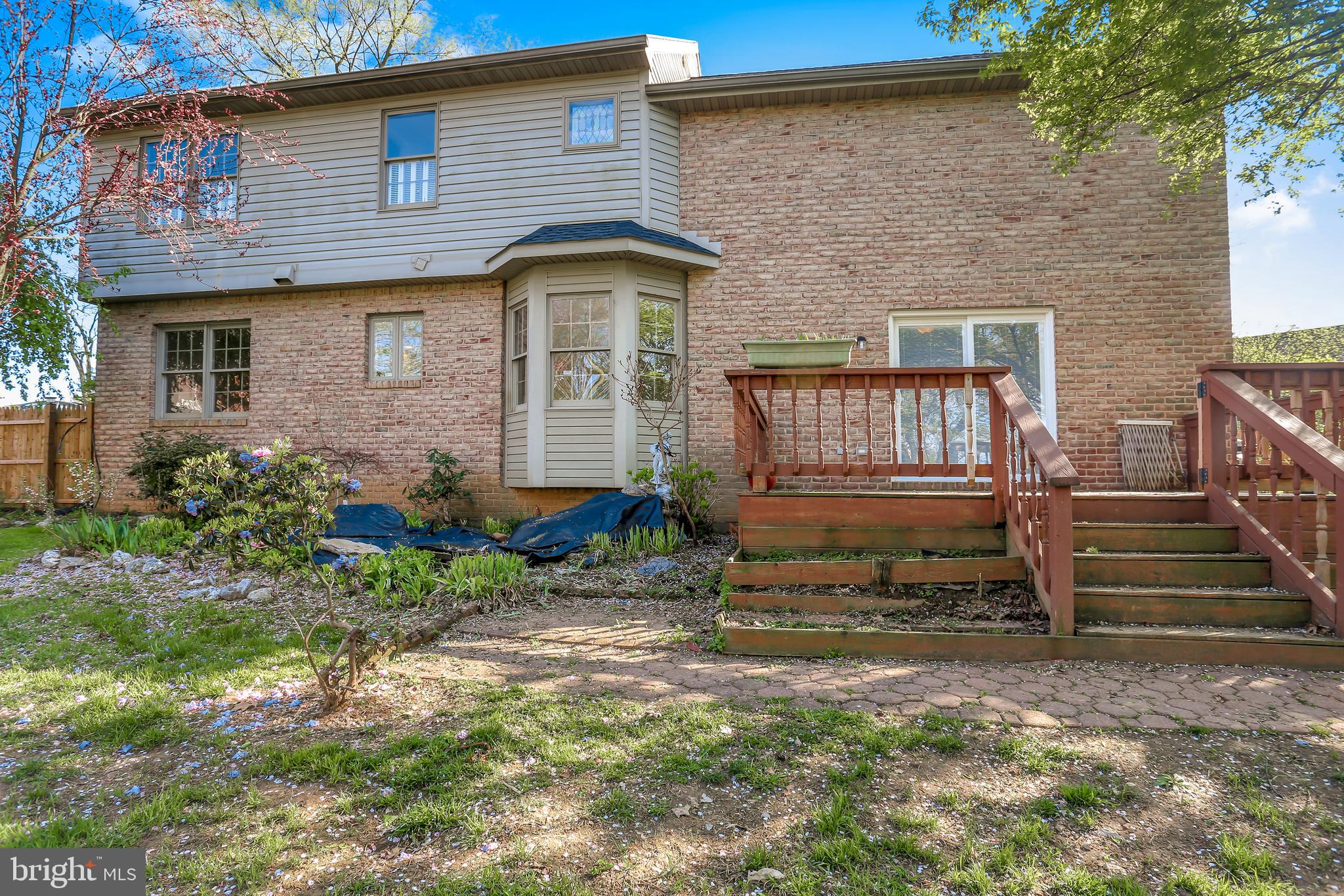 VAN LEAR MANOR - Residential