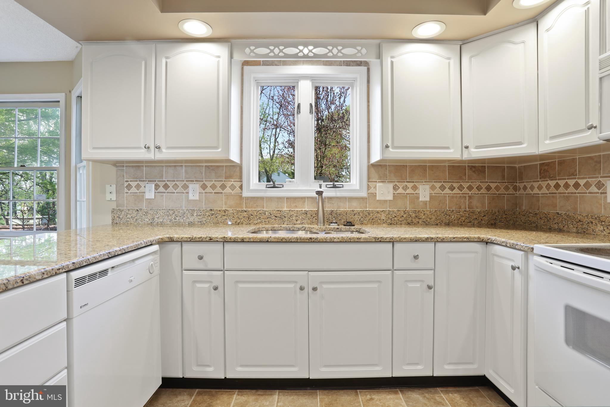 VAN LEAR MANOR - Residential