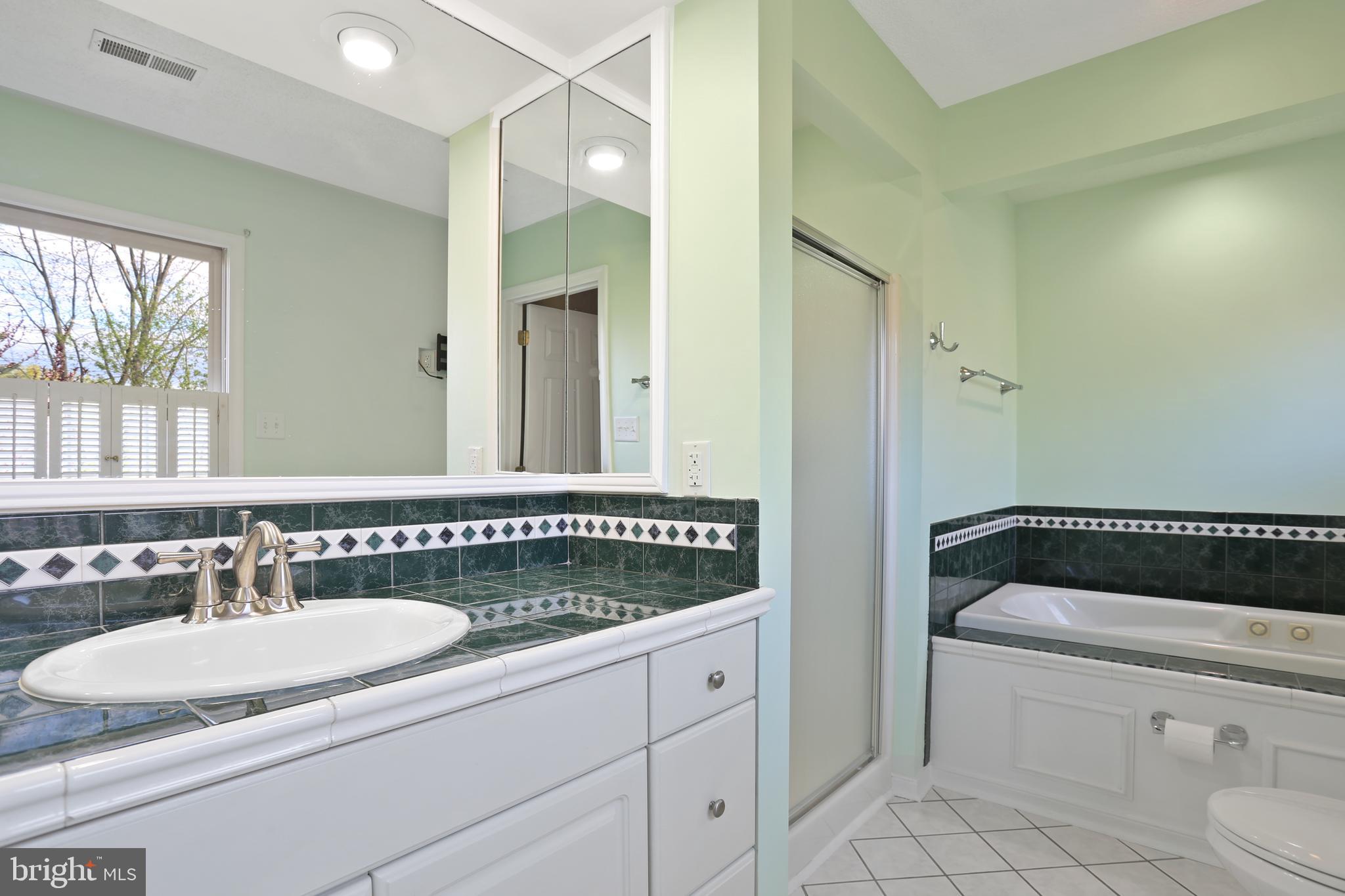 VAN LEAR MANOR - Residential