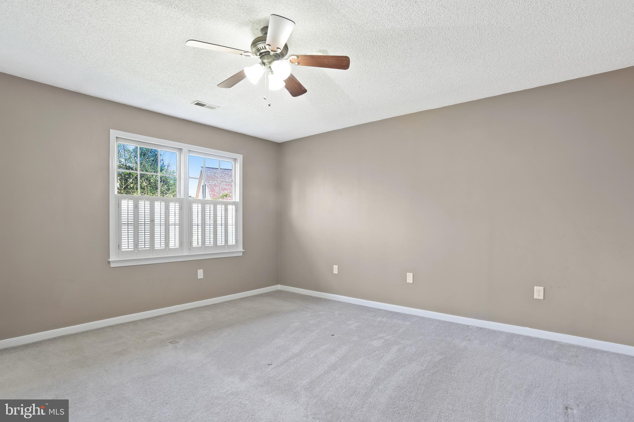 VAN LEAR MANOR - Residential