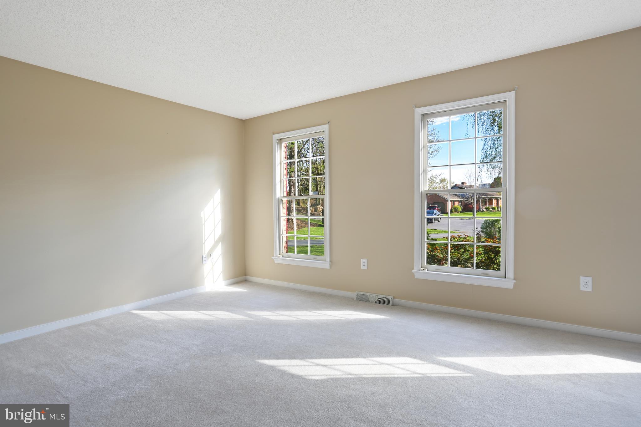 VAN LEAR MANOR - Residential