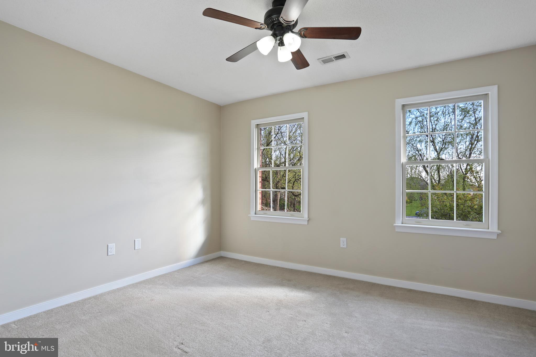 VAN LEAR MANOR - Residential