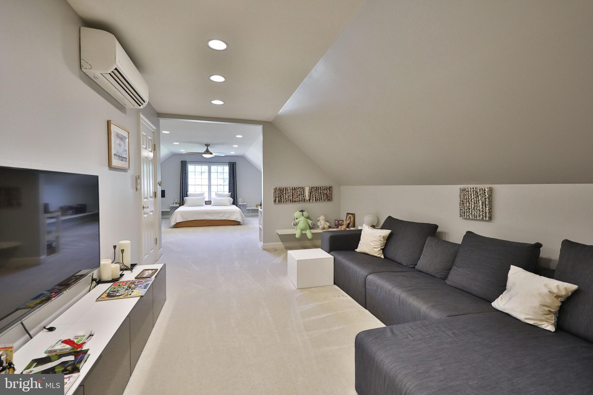 PRESERVE AT MEADOWBR - Residential