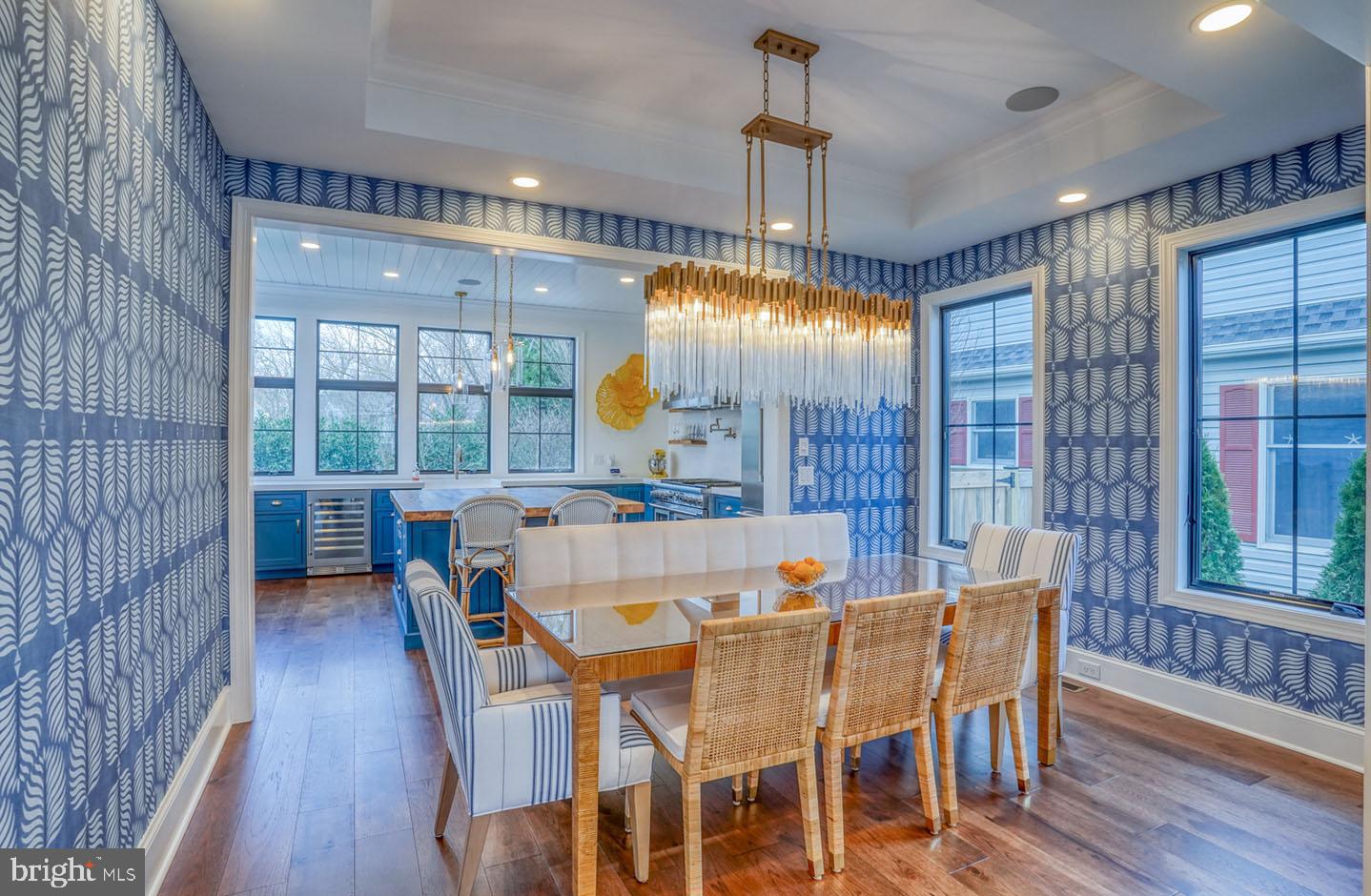 COUNTRY CLUB ESTATES - Residential