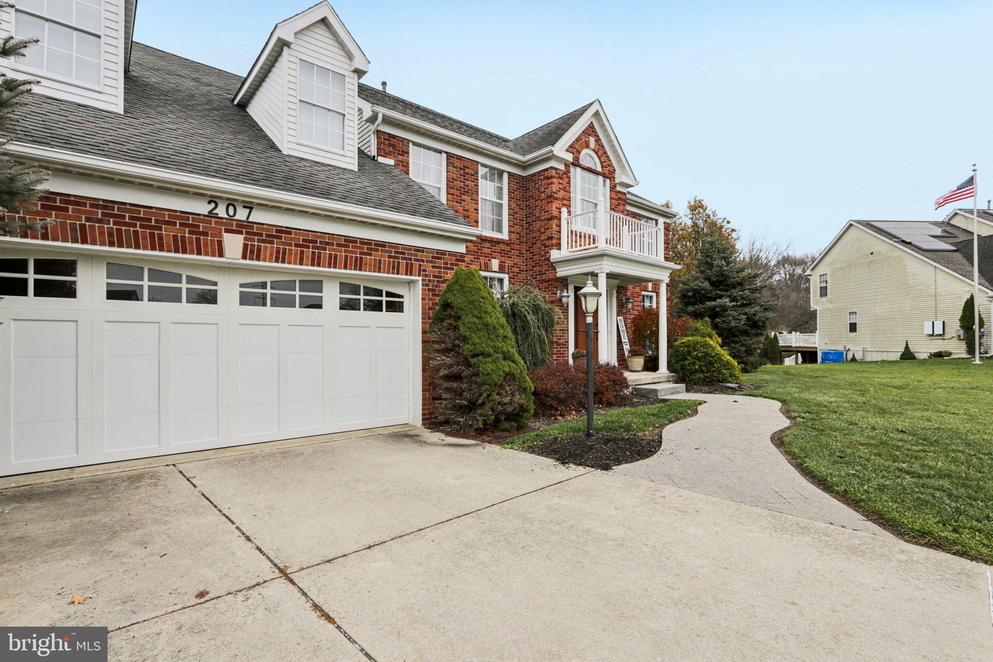 207 CHURCHILL DOWNS COURT