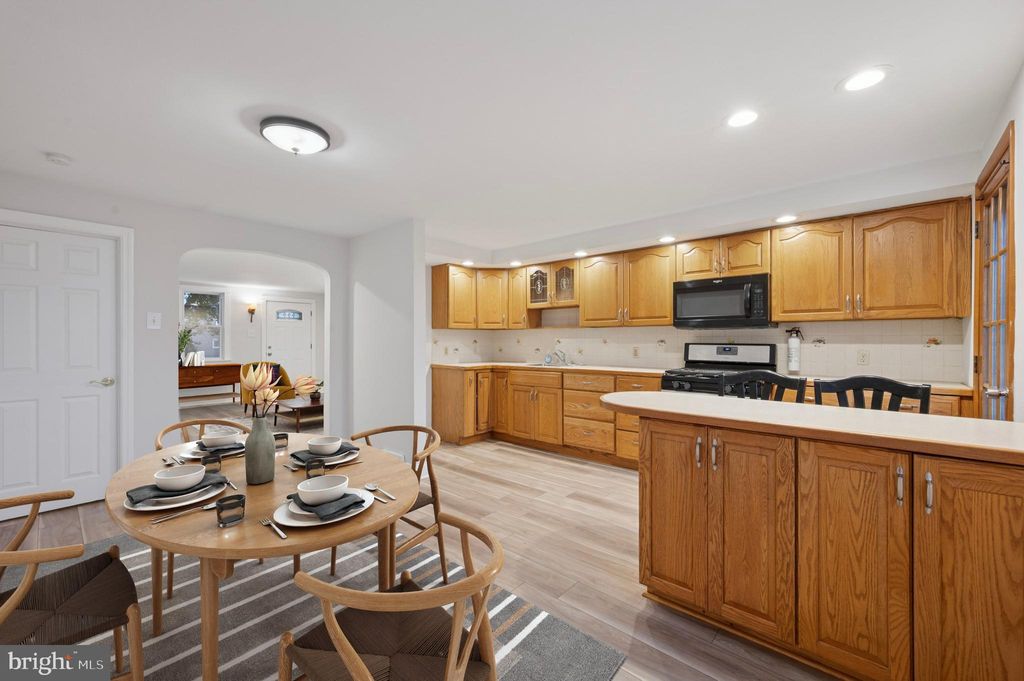 Photo of 5251 Westpark Lane, CLIFTON HEIGHTS, PA 19018 (MLS # PADE2102048)