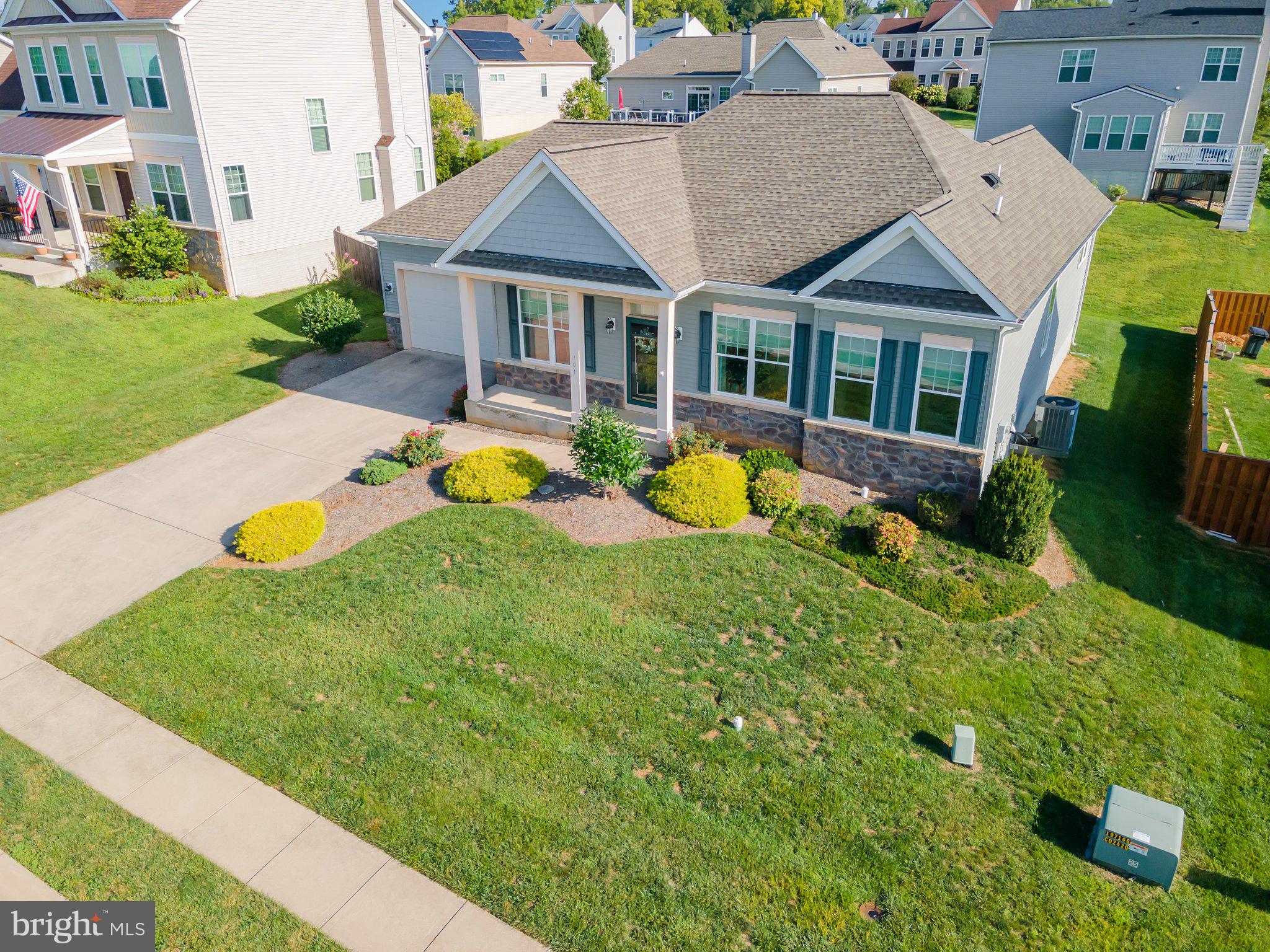 101 SANTMYER WAY