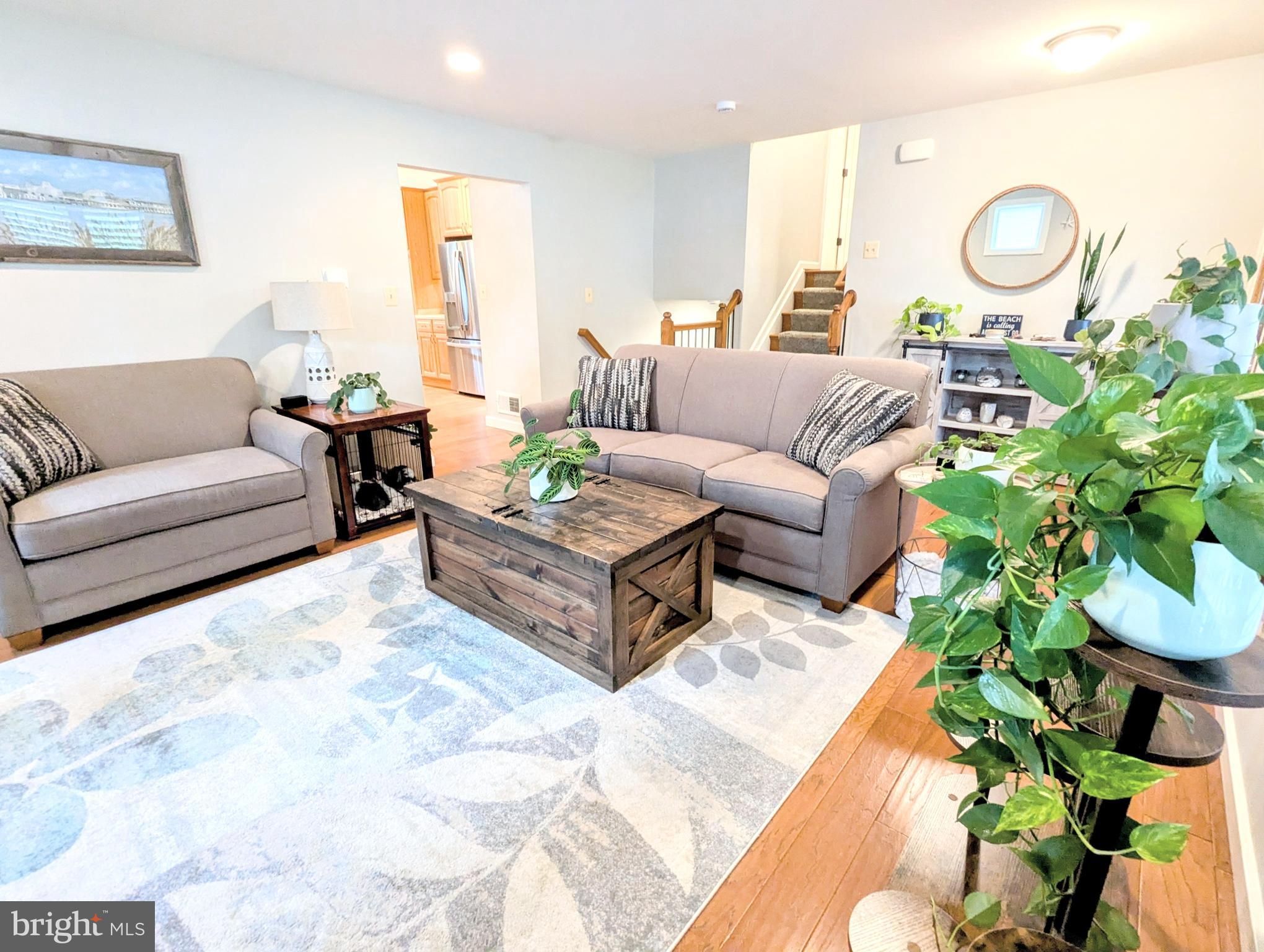 717 CLOVERFIELDS DRIVE