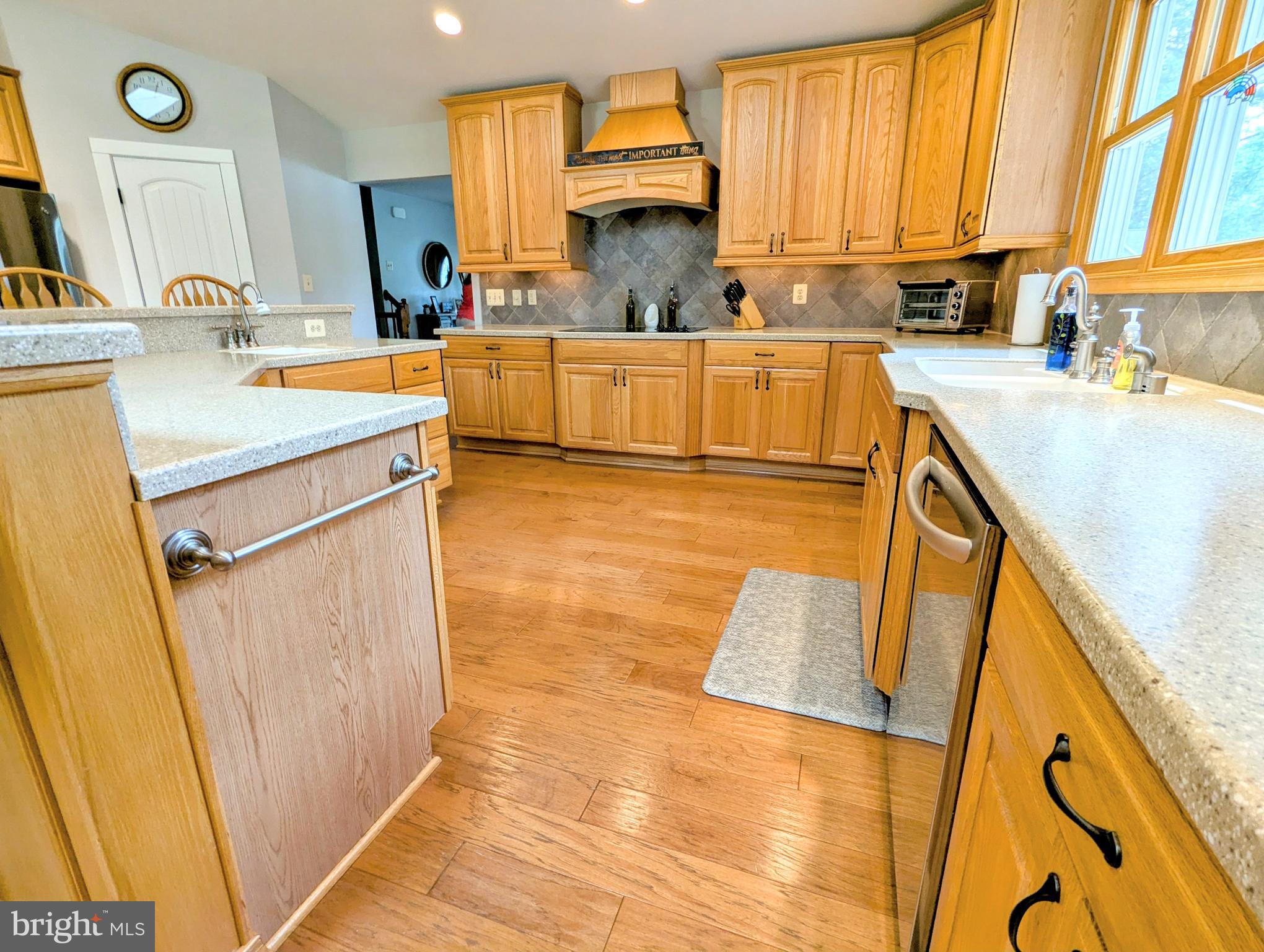 717 CLOVERFIELDS DRIVE