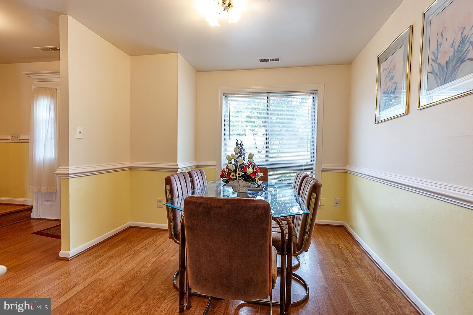 STAFFORD OAKS - Residential