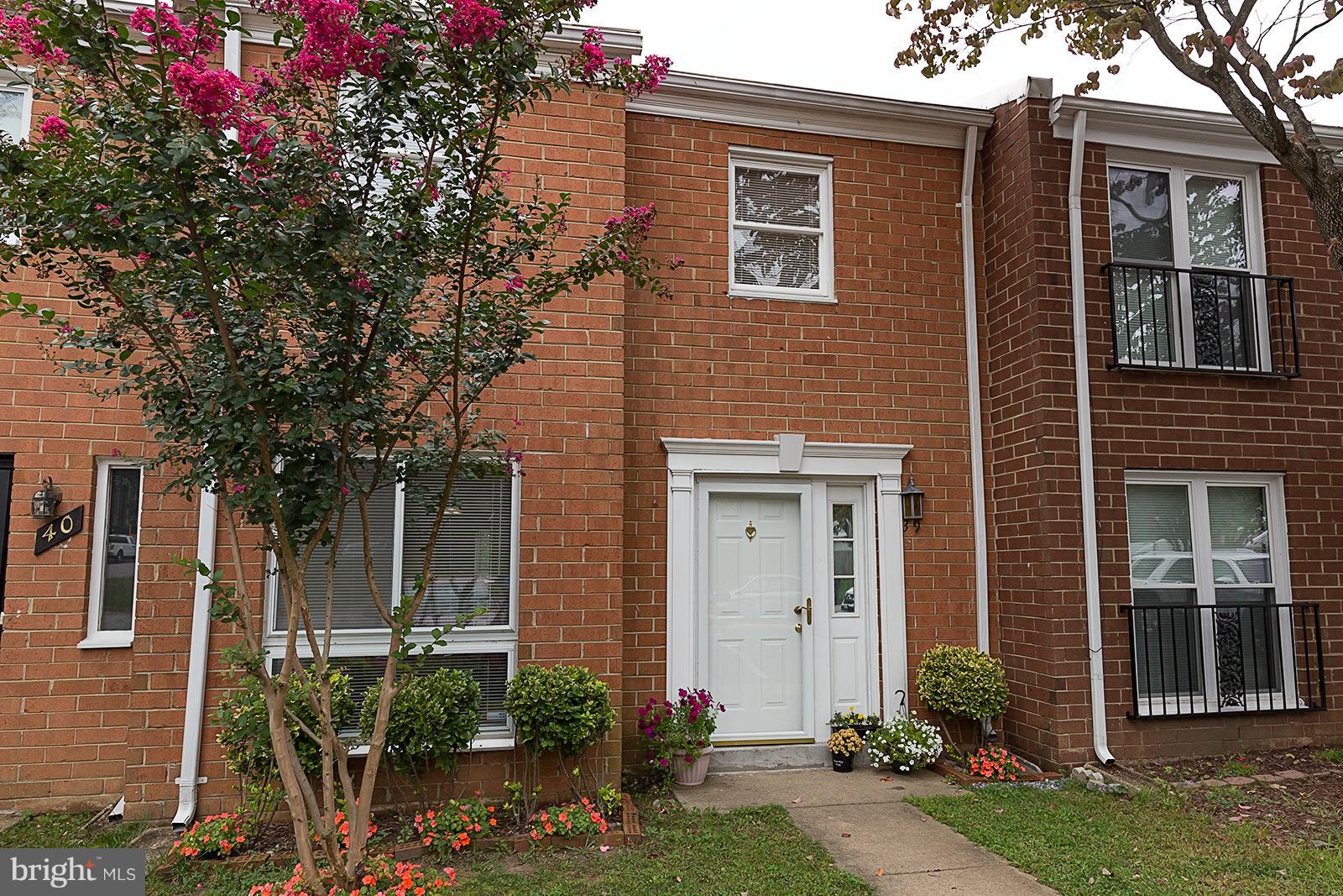 STAFFORD OAKS - Residential