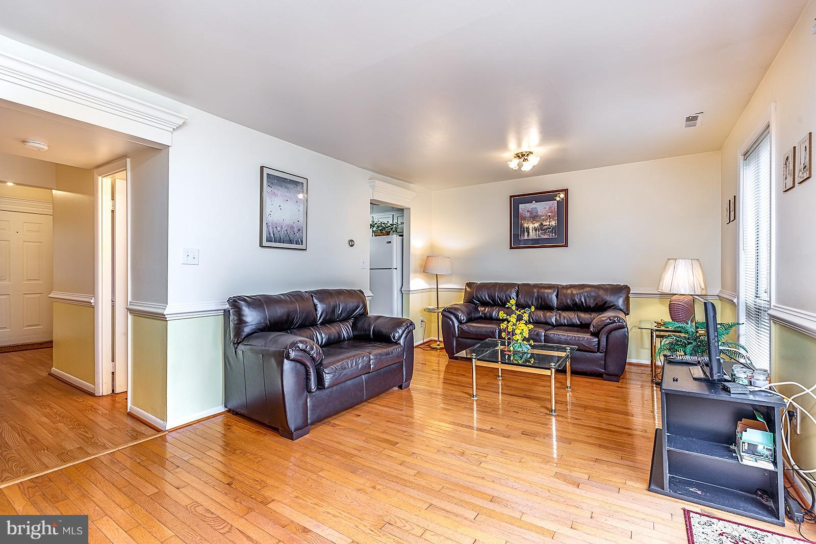 STAFFORD OAKS - Residential