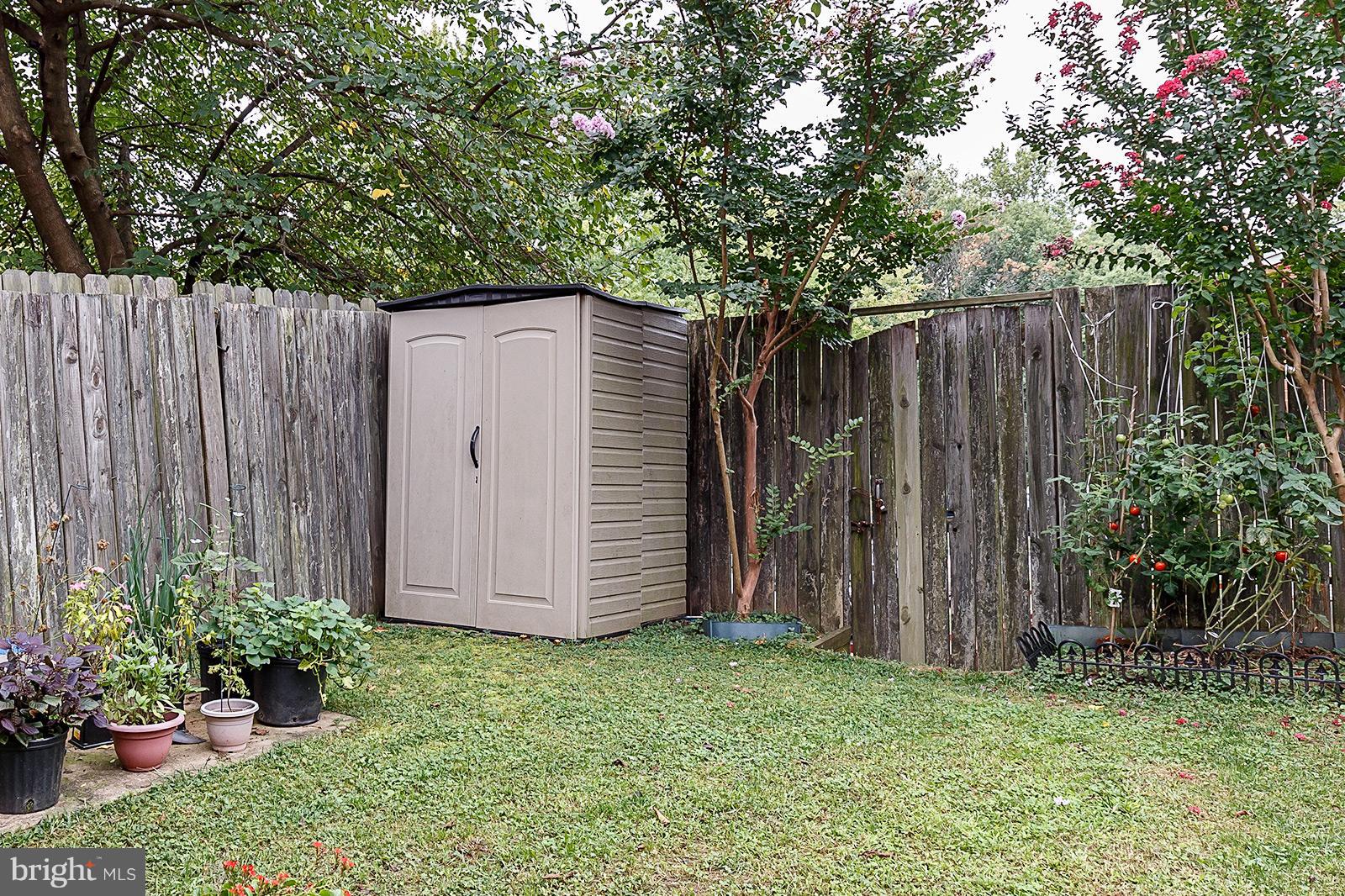 STAFFORD OAKS - Residential