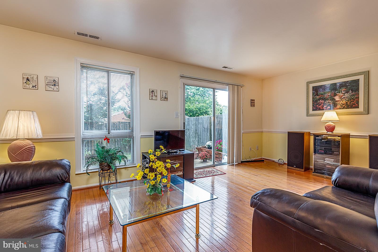 STAFFORD OAKS - Residential