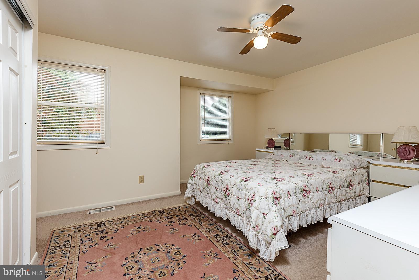 STAFFORD OAKS - Residential