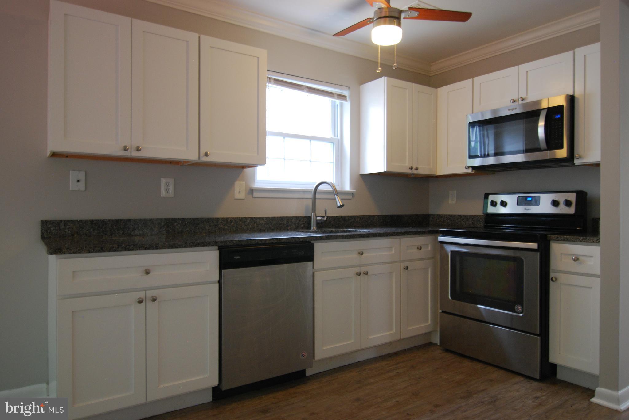 HARBOUR OAKS - Residential