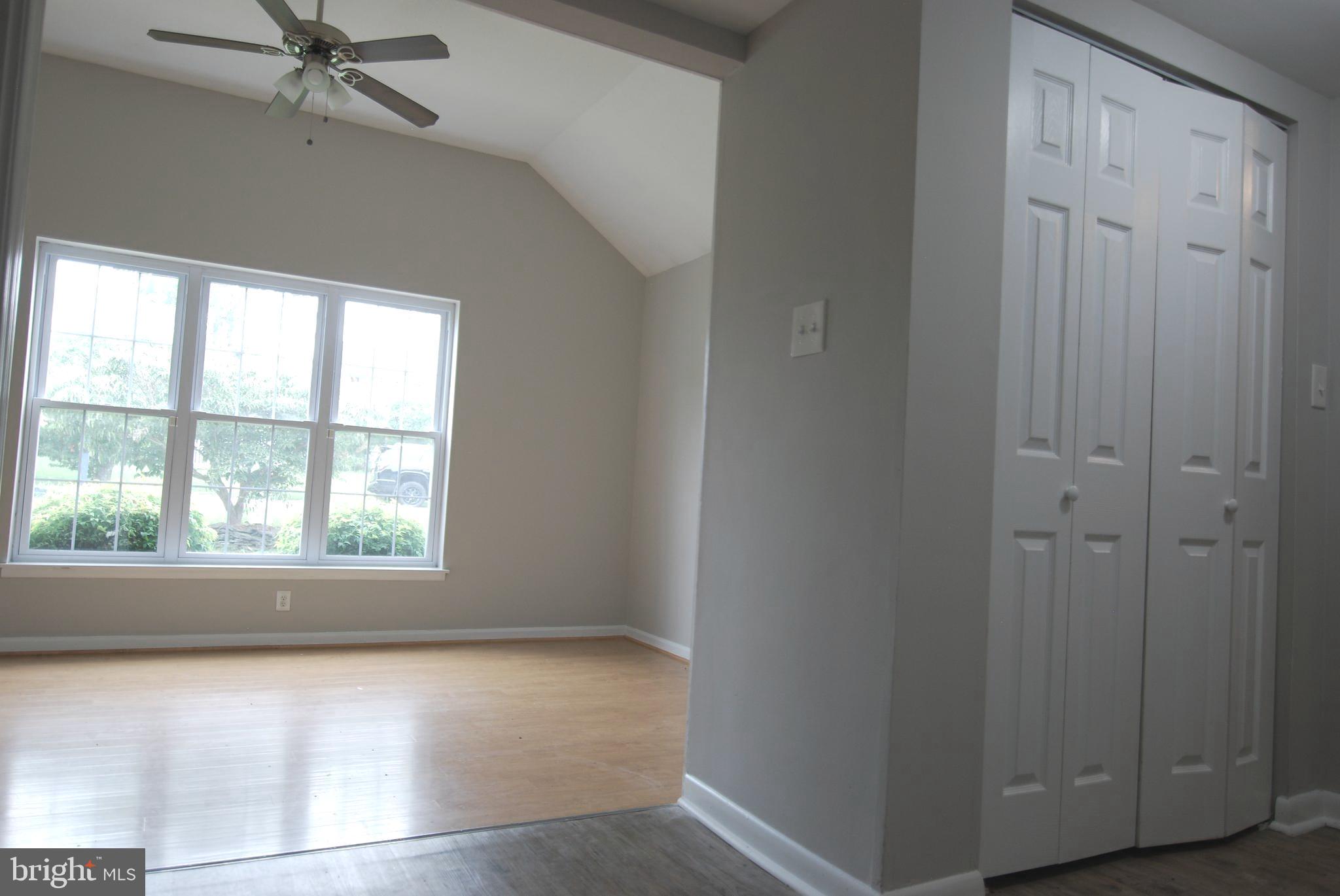 HARBOUR OAKS - Residential