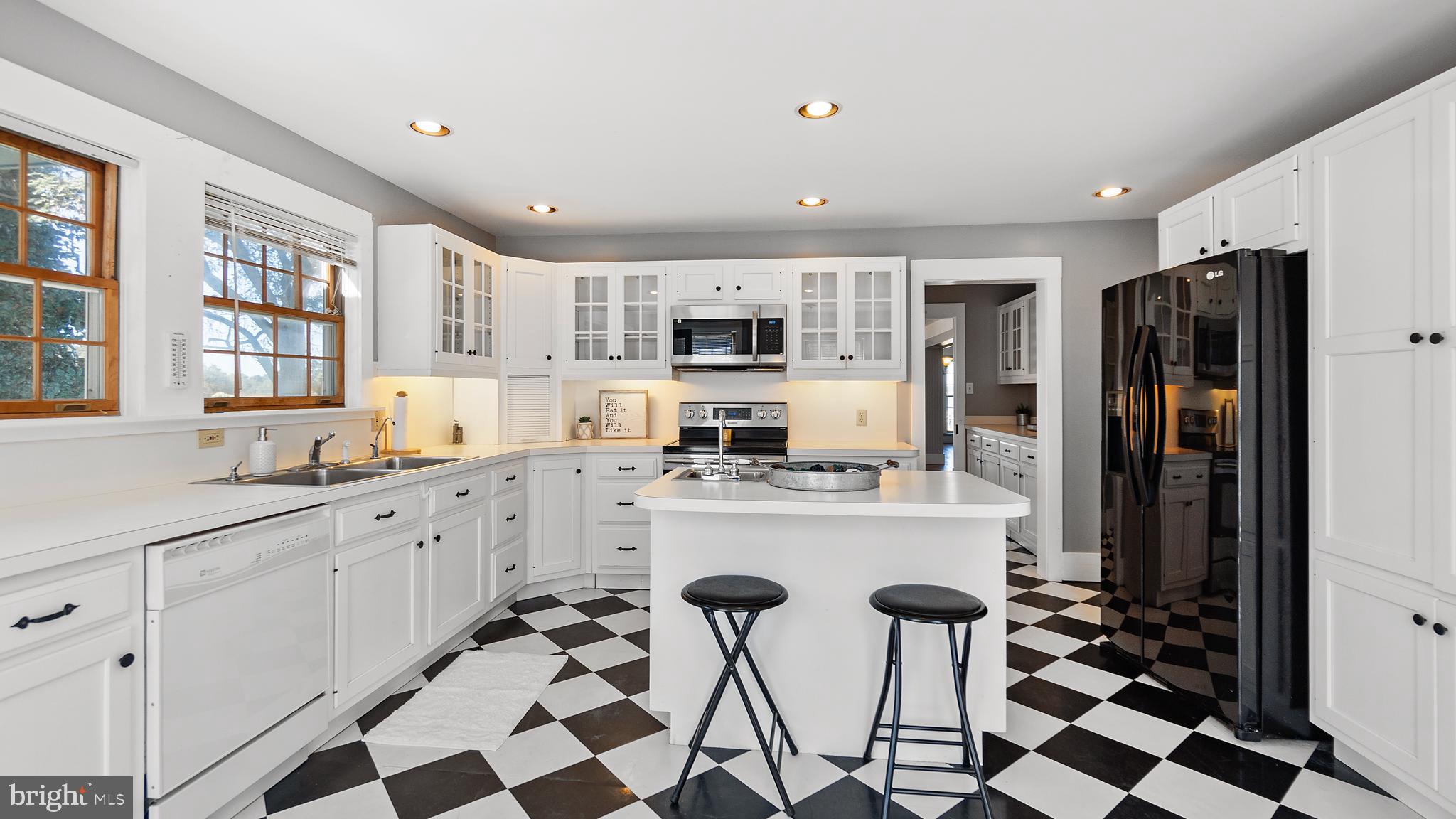 CARROLTON ESTATES - Residential