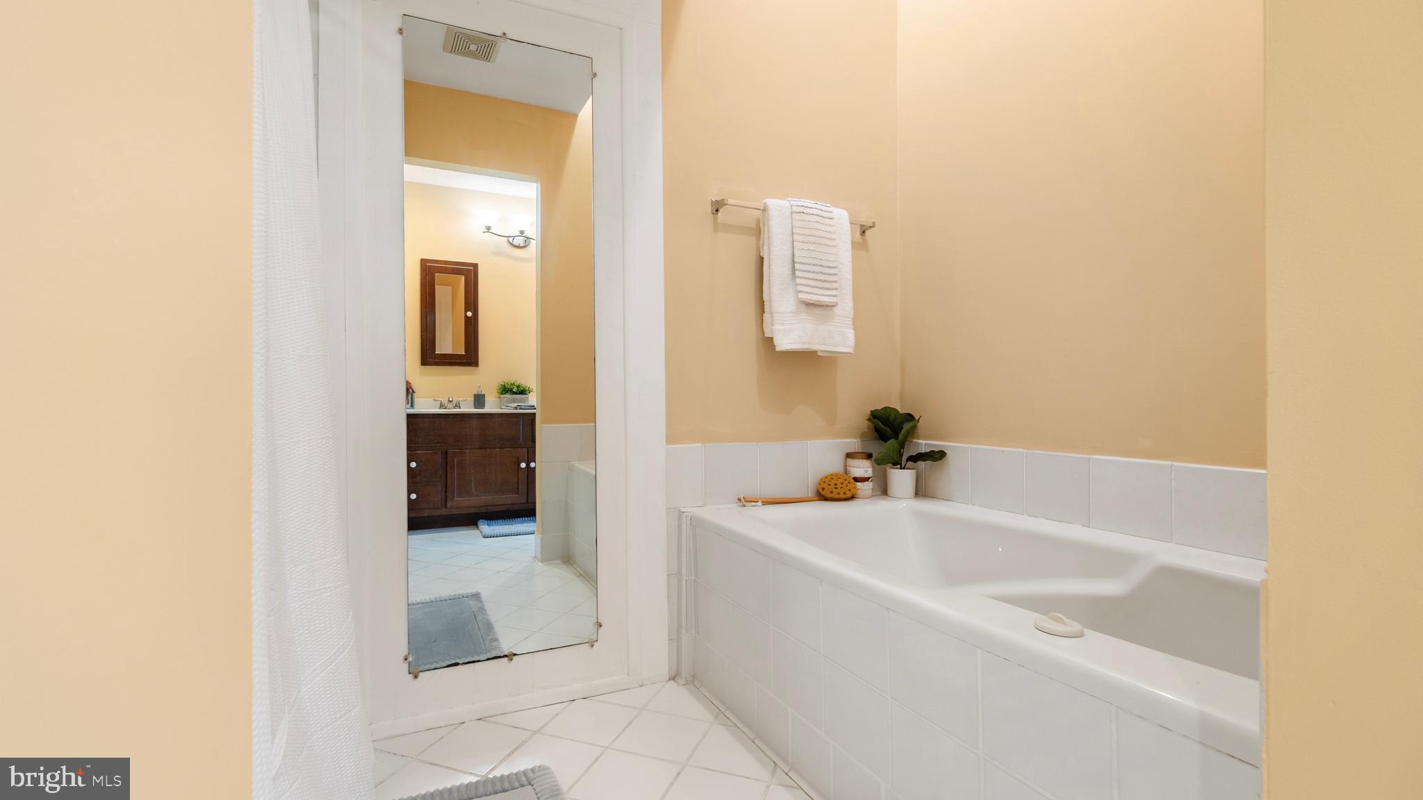 CARROLTON ESTATES - Residential