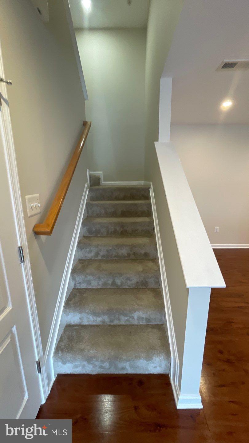 RESERVOIR RIDGE - Residential Lease