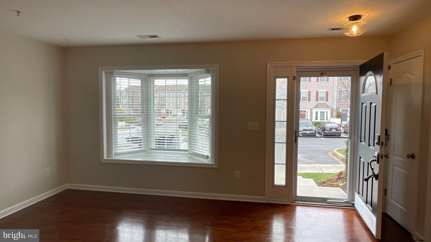 RESERVOIR RIDGE - Residential Lease