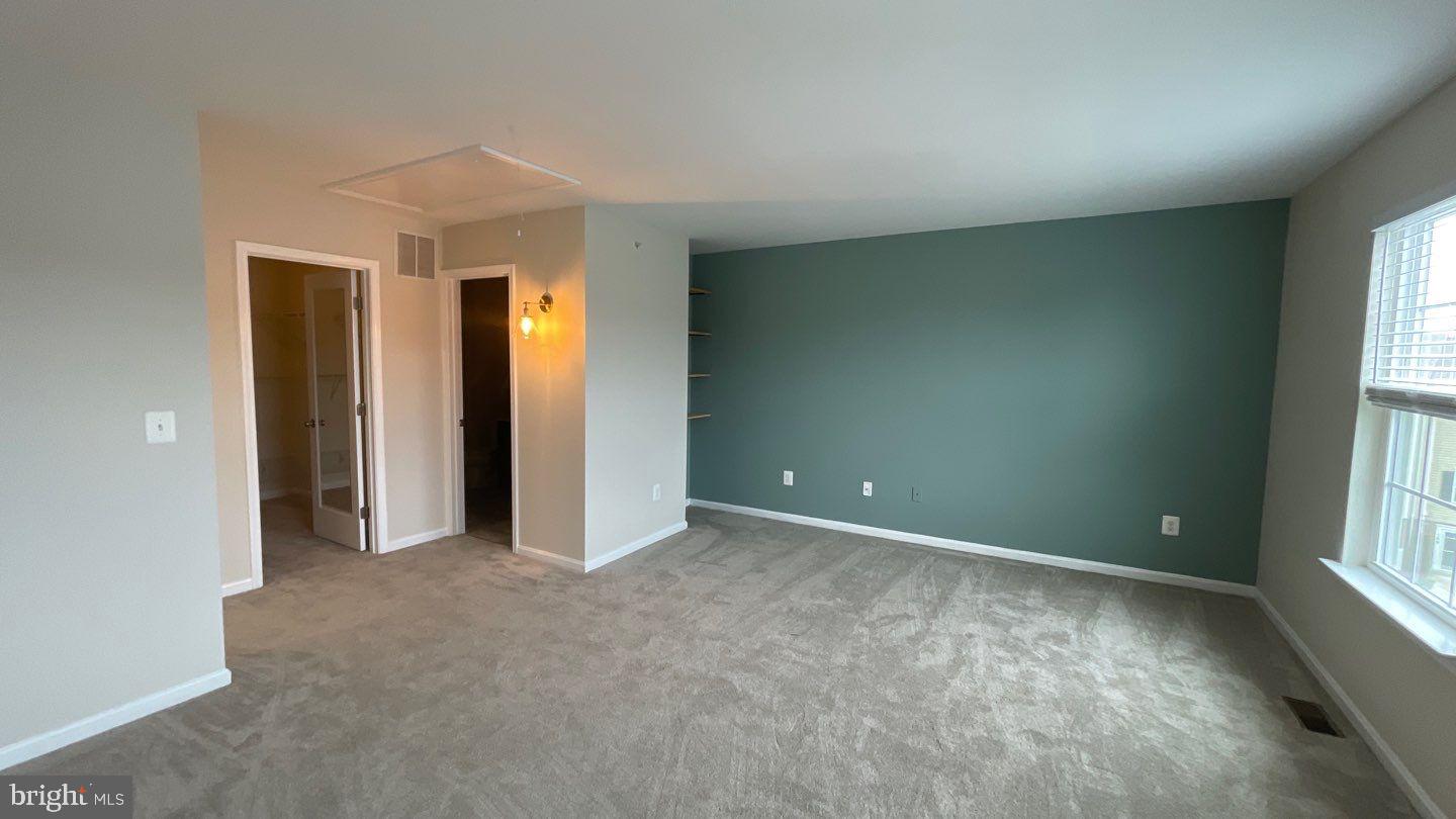 RESERVOIR RIDGE - Residential Lease